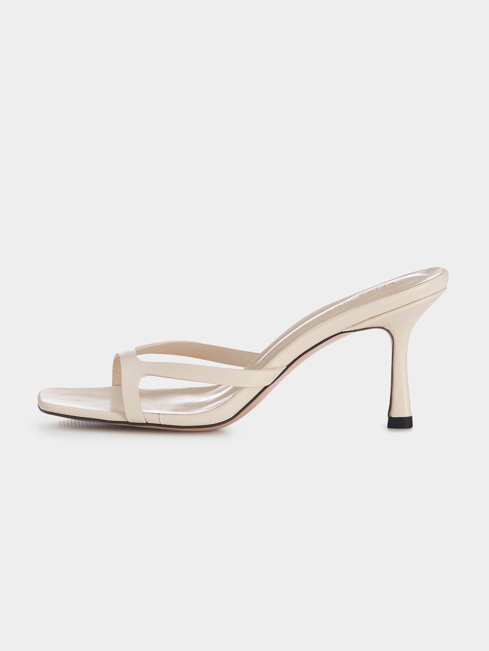 Nikki Heels in Bone