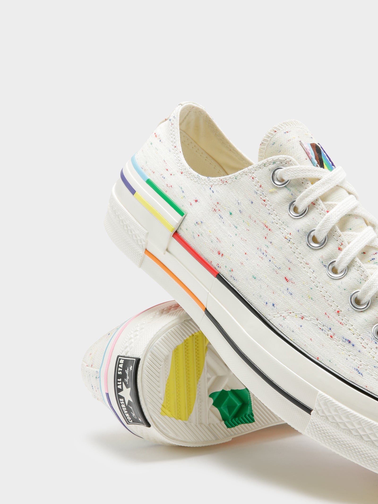 Unisex Chuck 70 Pride Low Sneakers in Rainbow