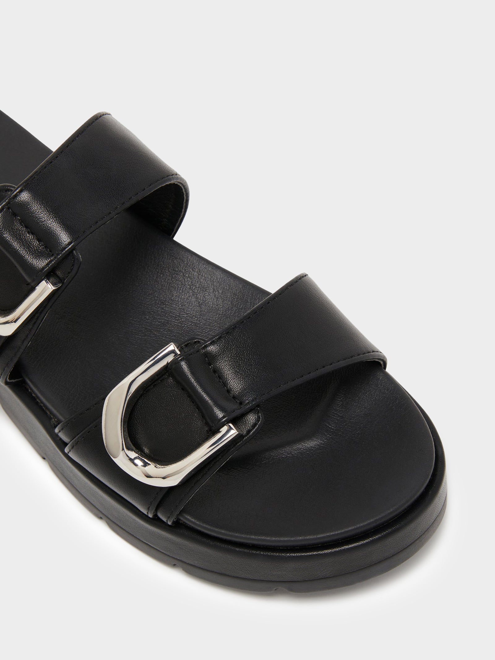 Womens Link Sandals in Black