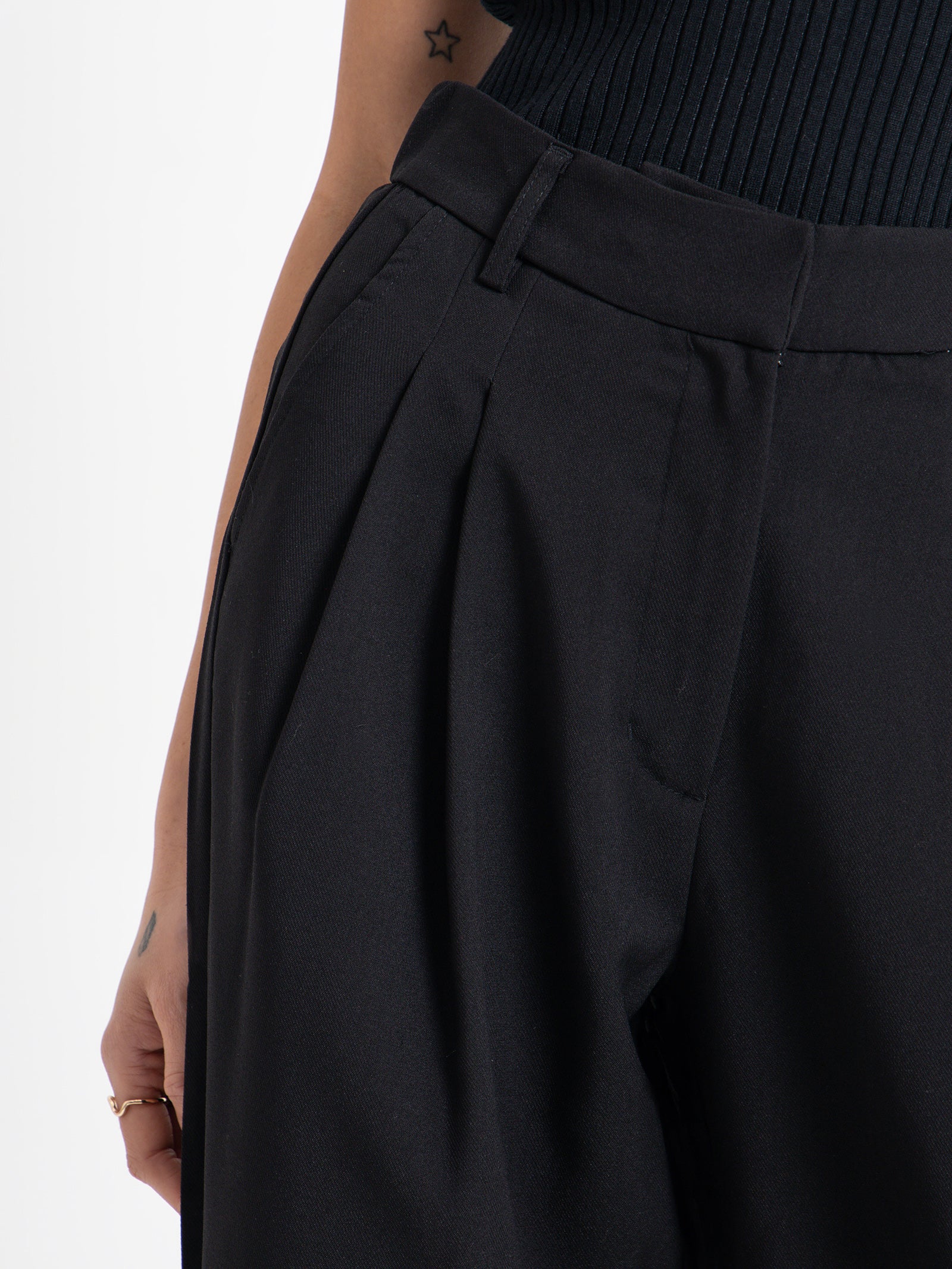 Manon Tailored Pant in Black