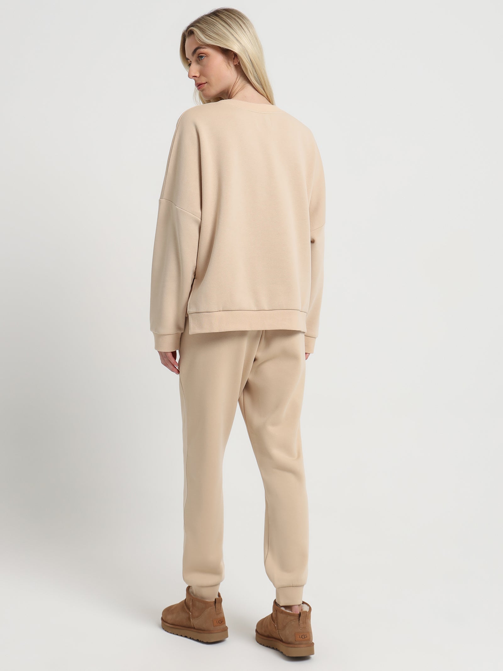 Carter Classic Oversized Sweat in Sand