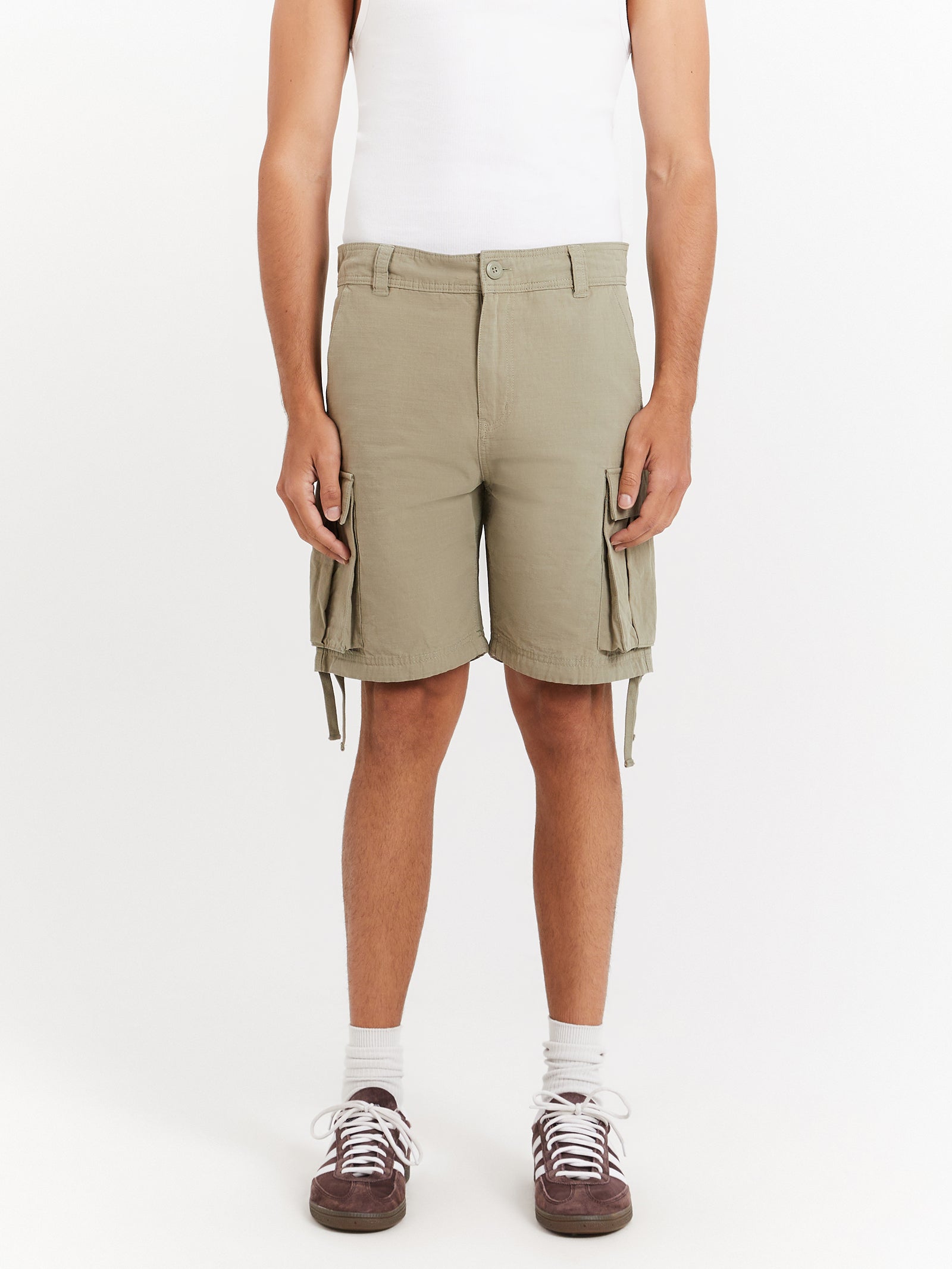 Wyatt Cargo Shorts in Basil