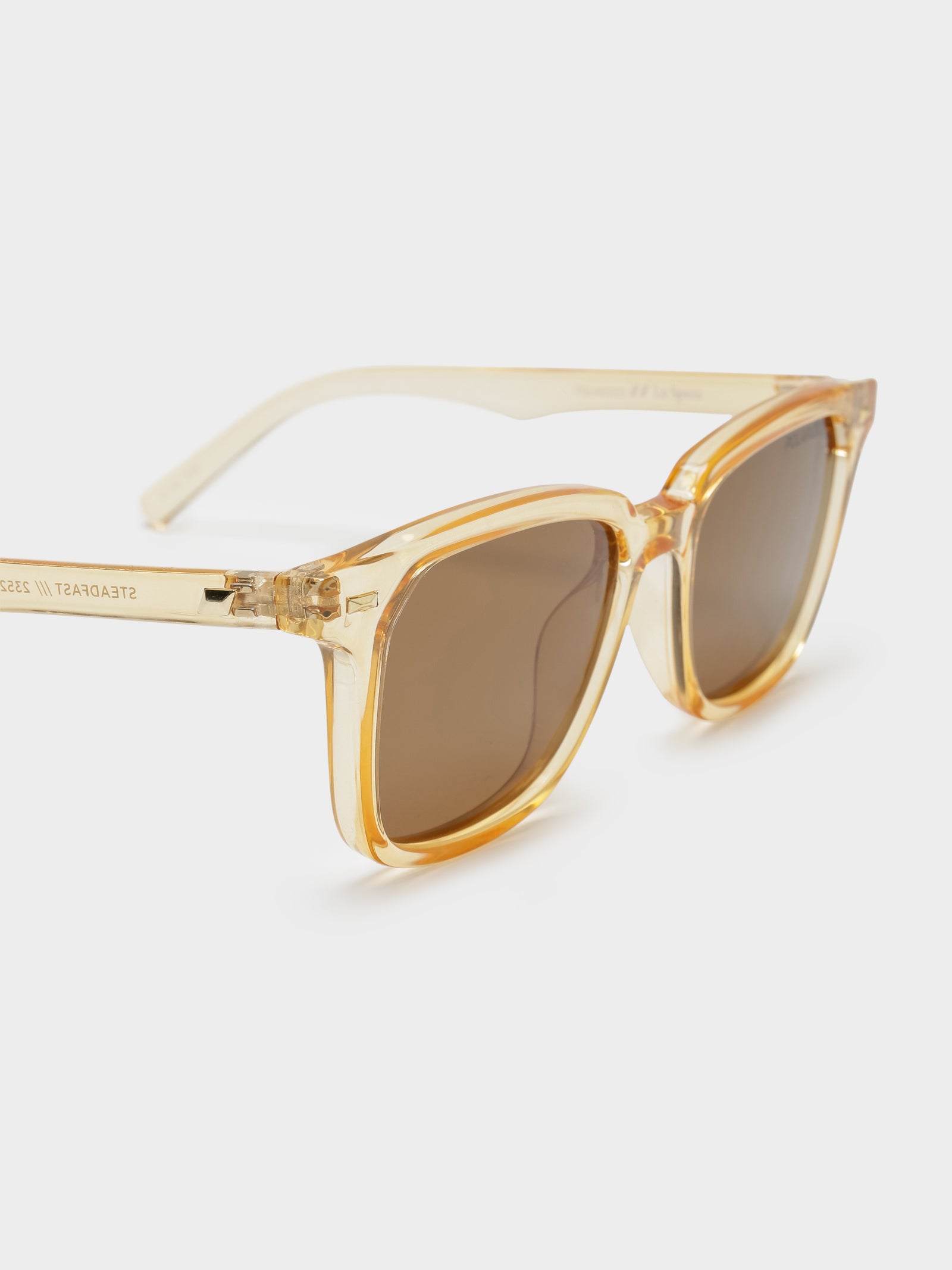 Steadfast Sunglasses in Blonde & Peach