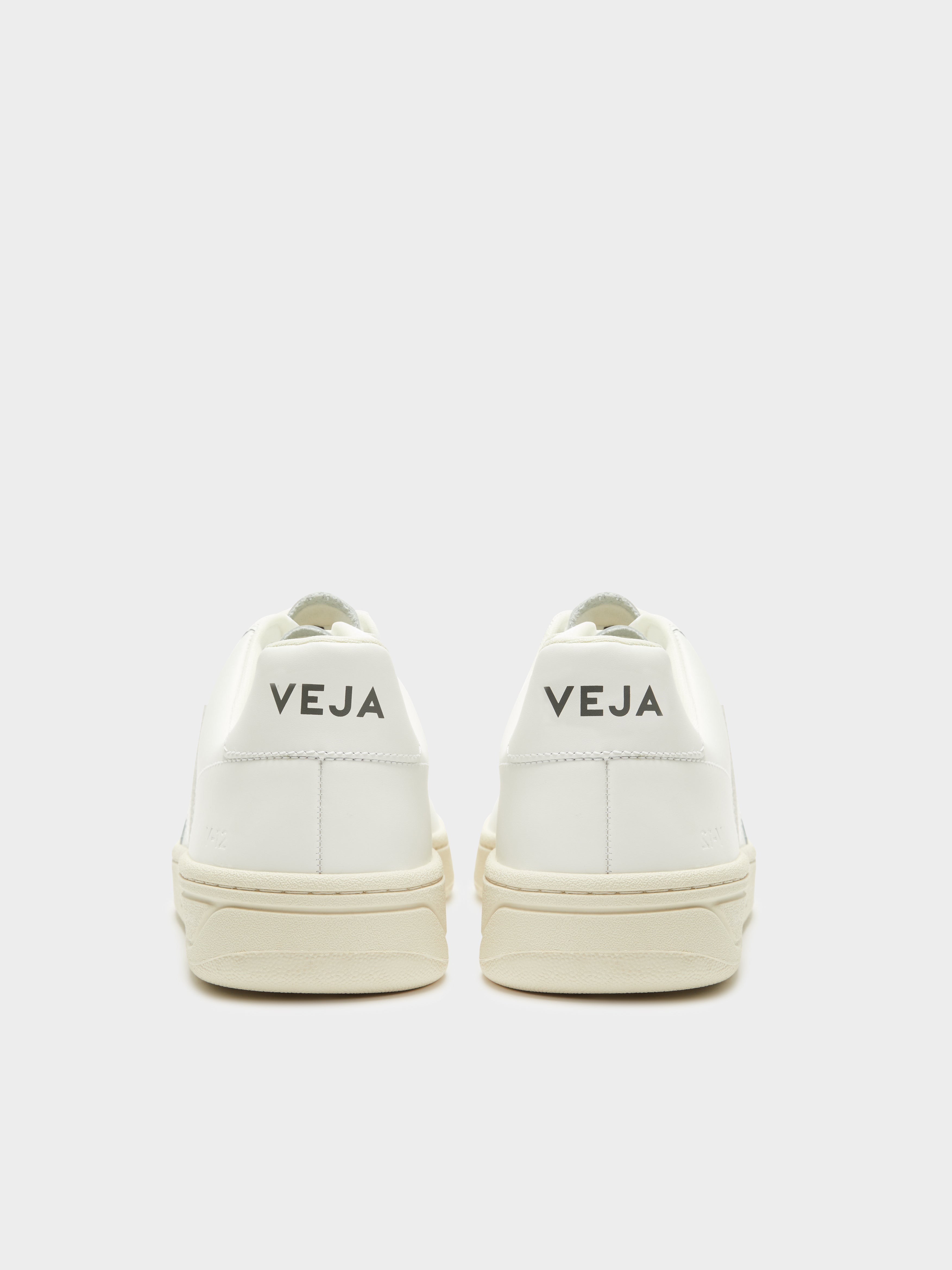 Womens V12 Leather Sneakers in White