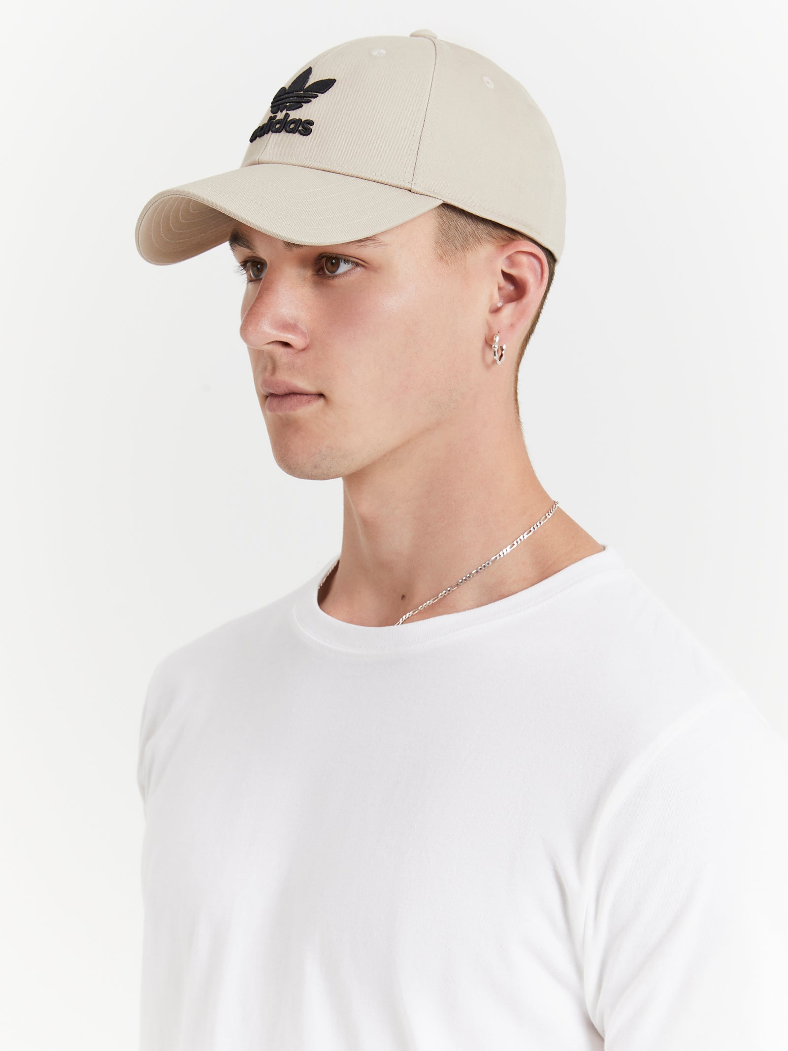 Trefoil Baseball Cap in Wonder Beige