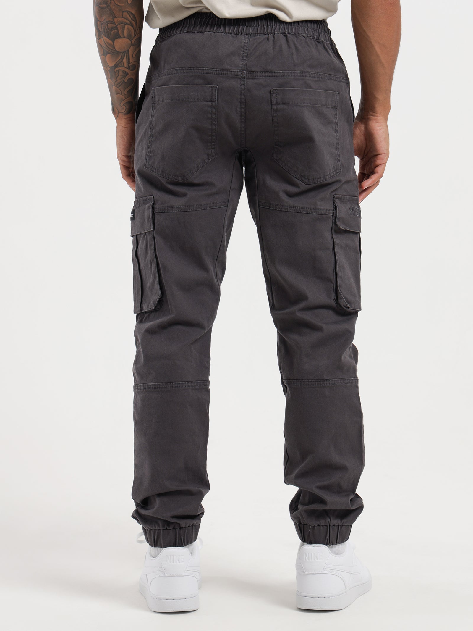 Formation Utility Jogger in Coal