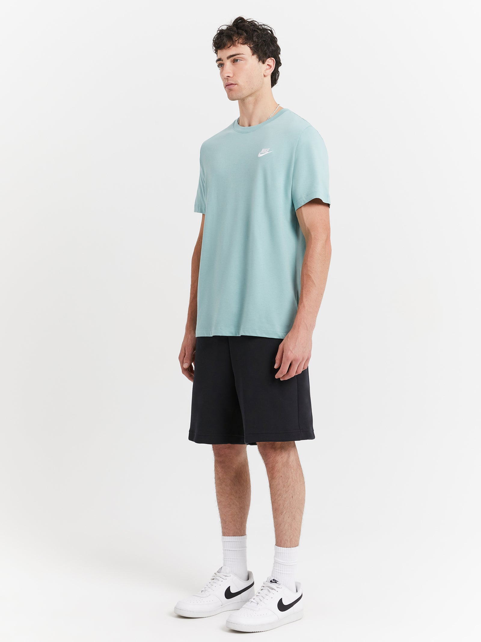 Sportswear Club T-Shirt in Mineral