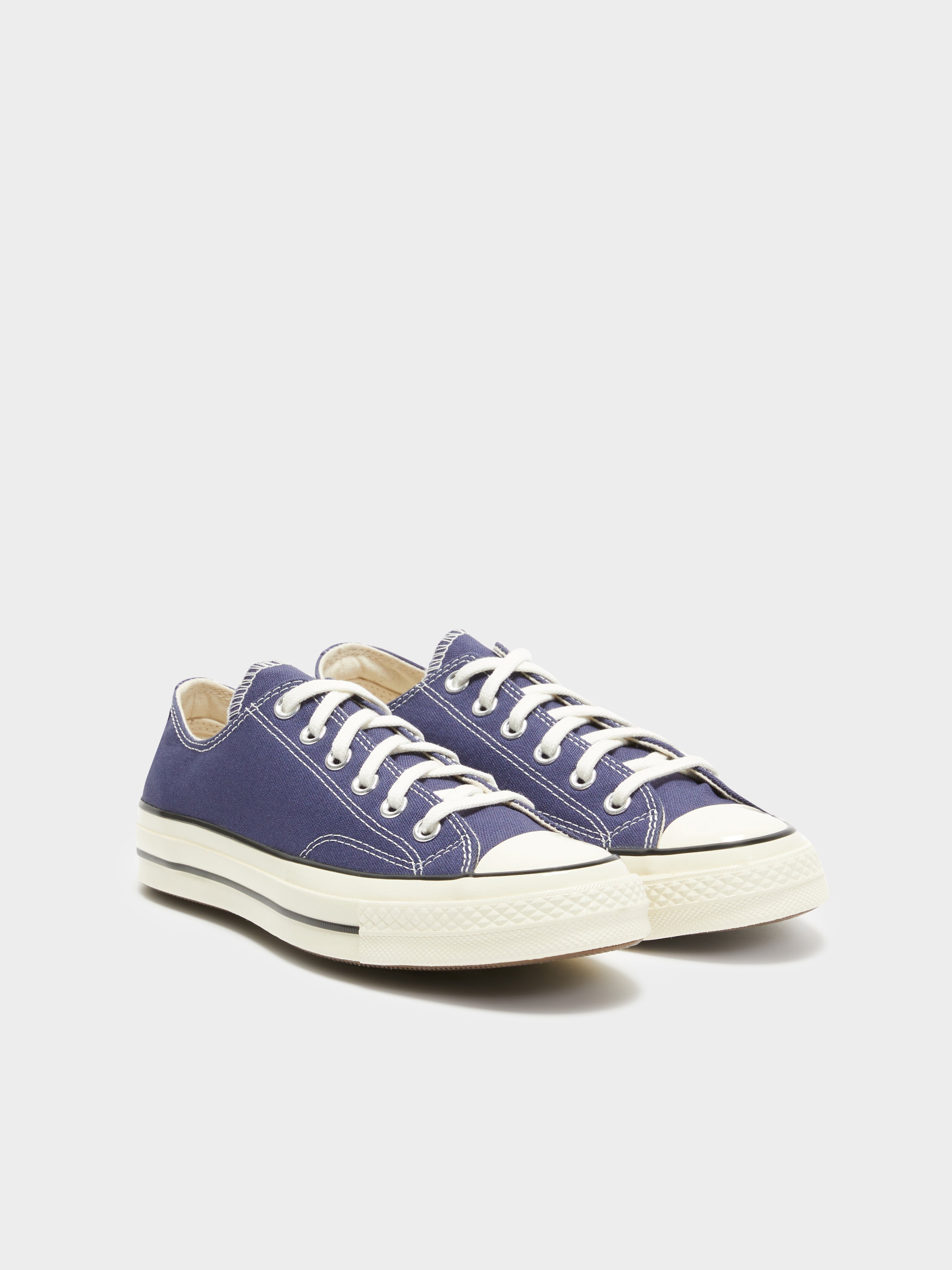 Unisex Chuck Taylor All Star Classic Low Top Sneakers in Blue