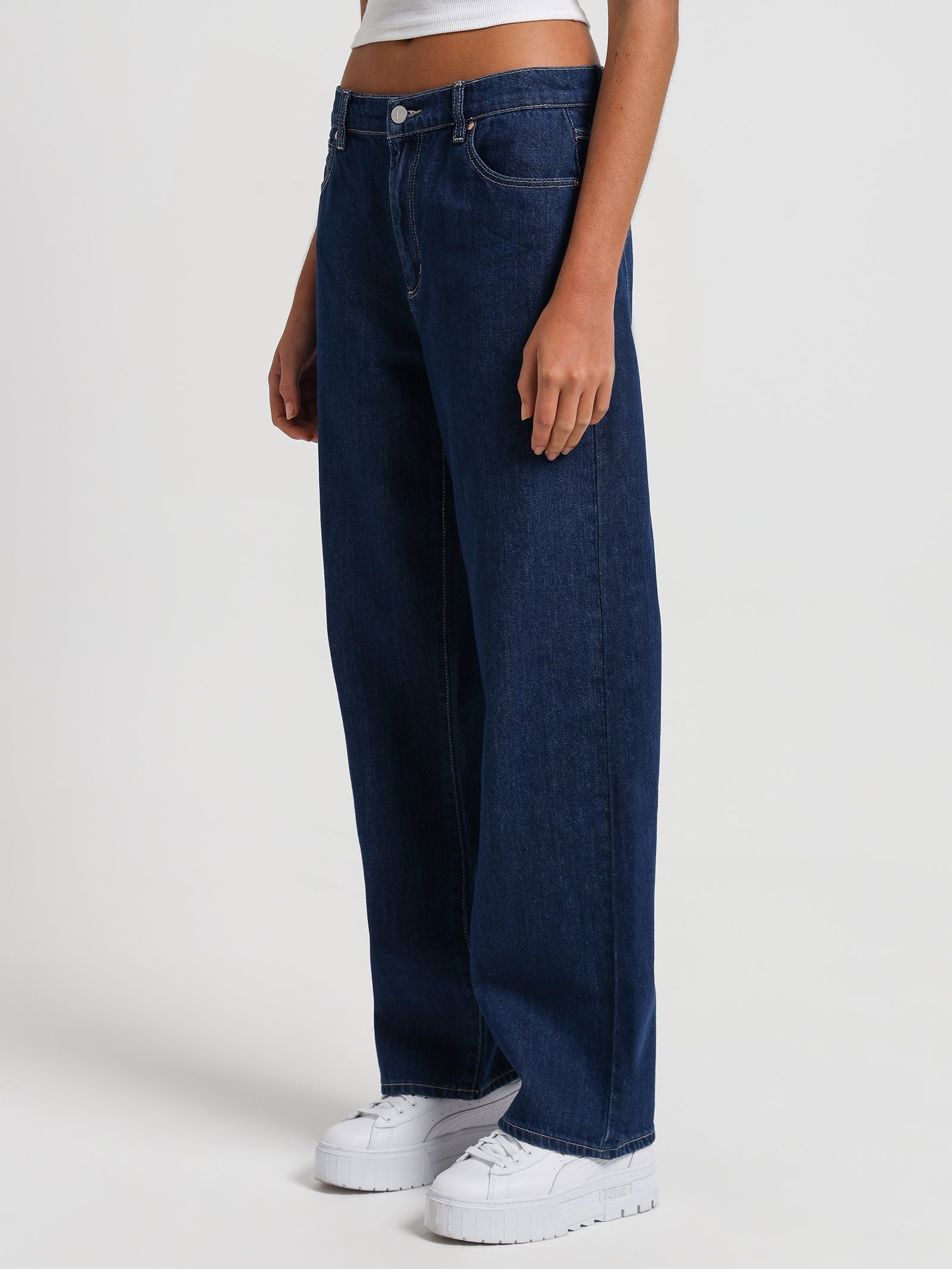 A Slouch Jeans in Kaley Blue