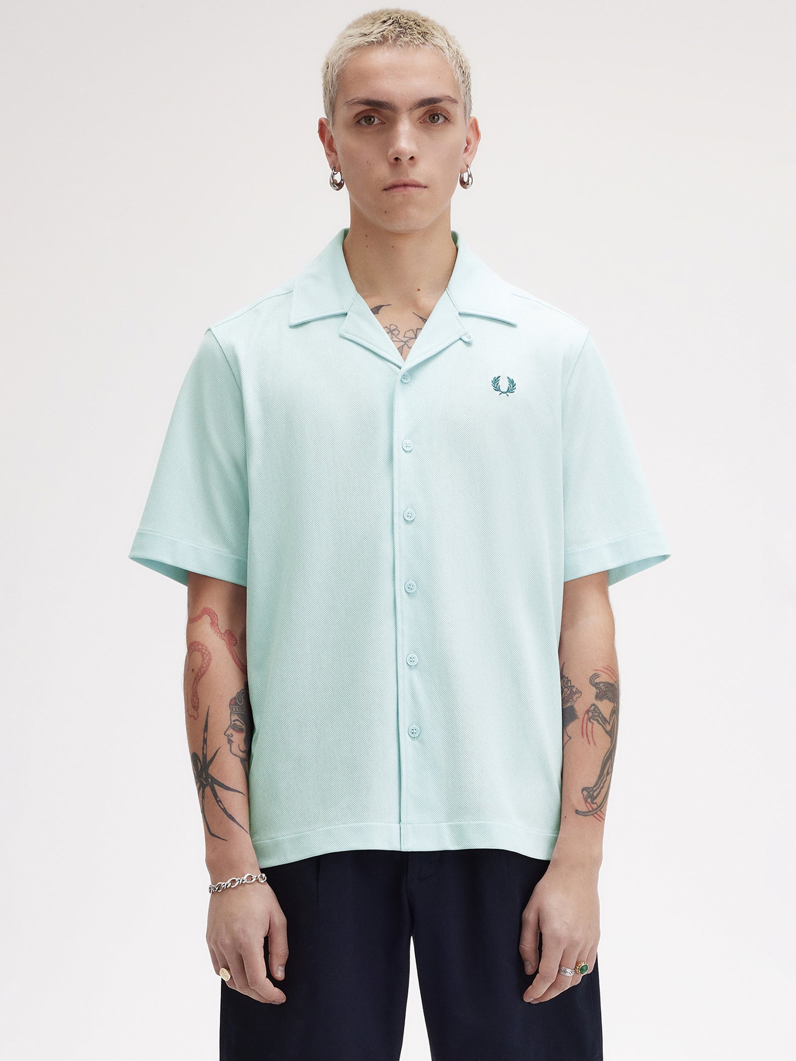 Compress Mesh Revere Shirt