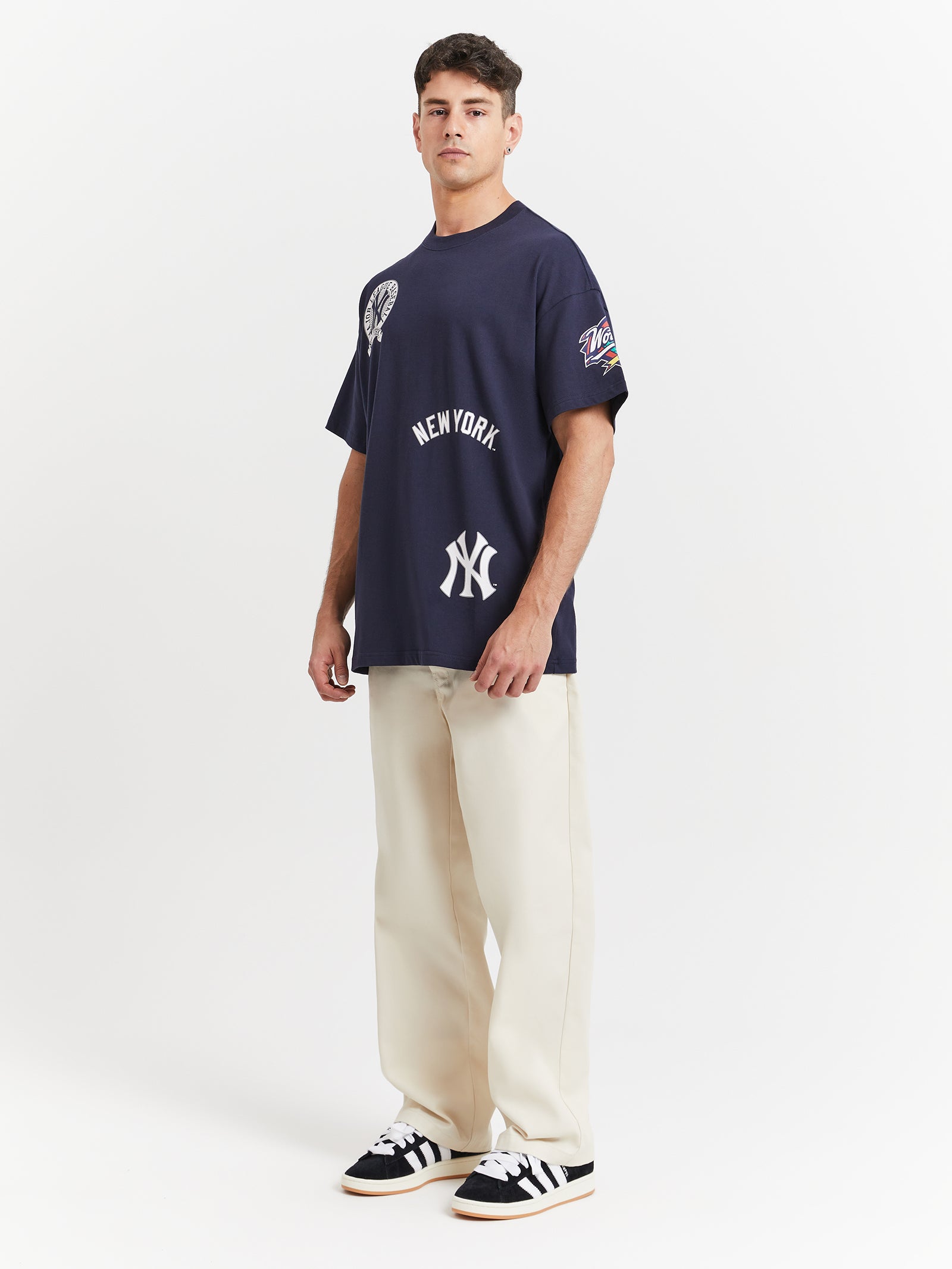 New York Yankees Crest Hit Boxy Oversized T-Shirt in True Navy