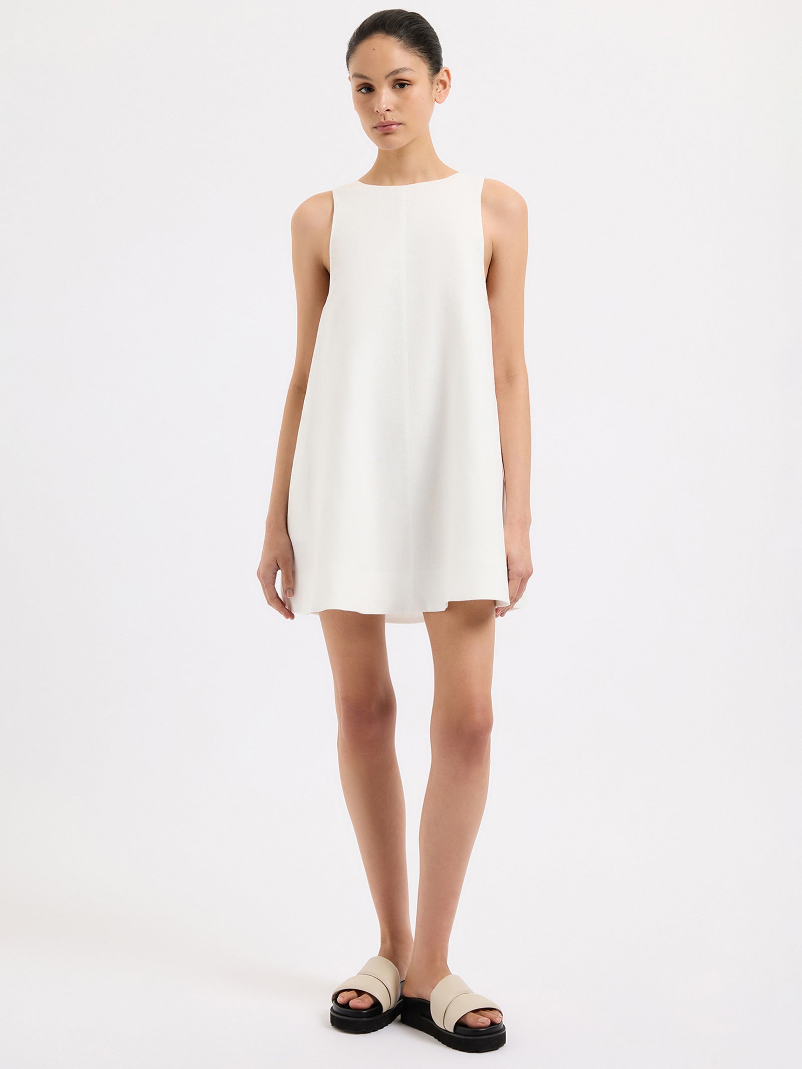 Nemi Linen Dress in White