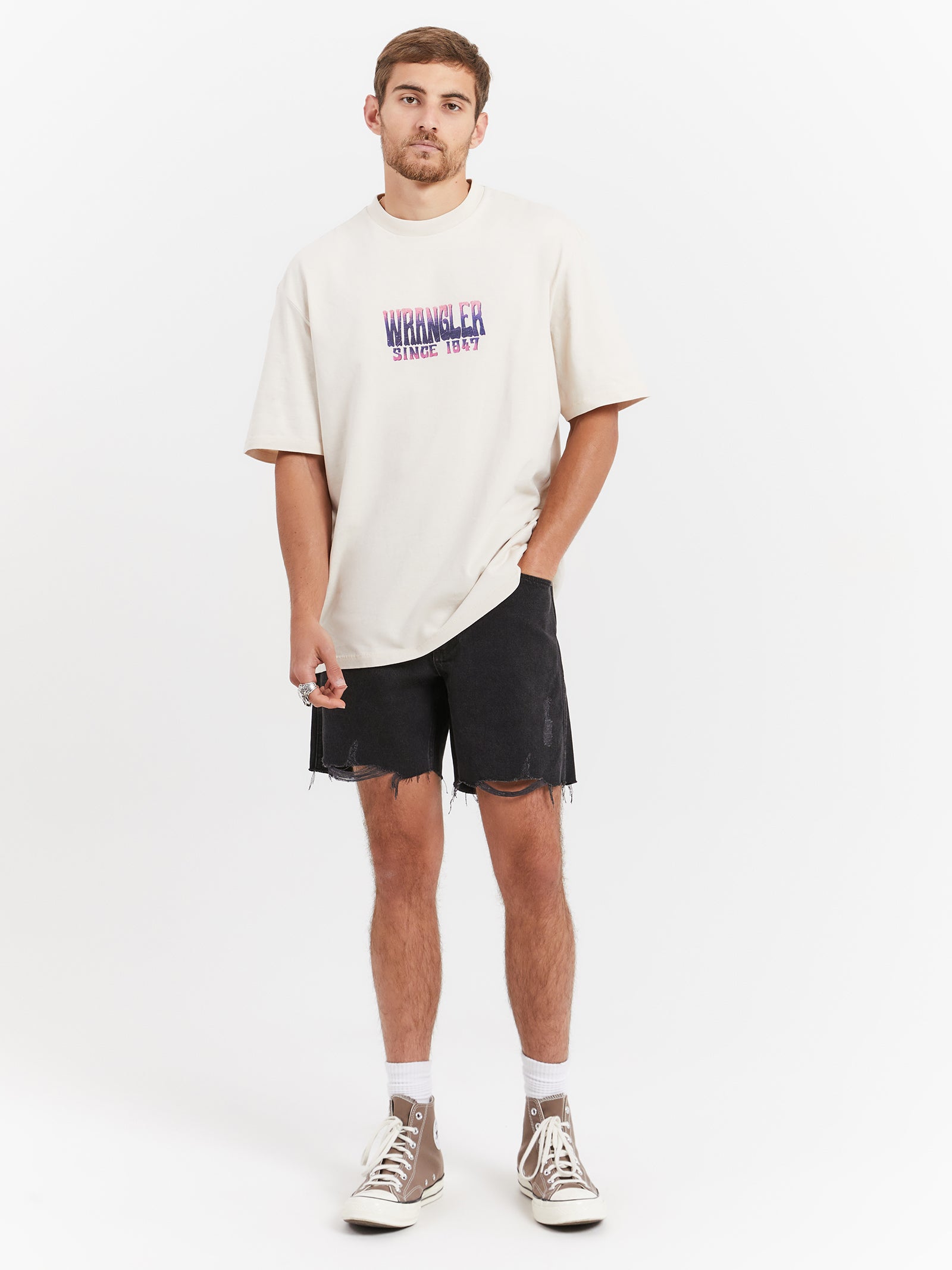 Mind Mirage Slacker T-Shirt in Ecru