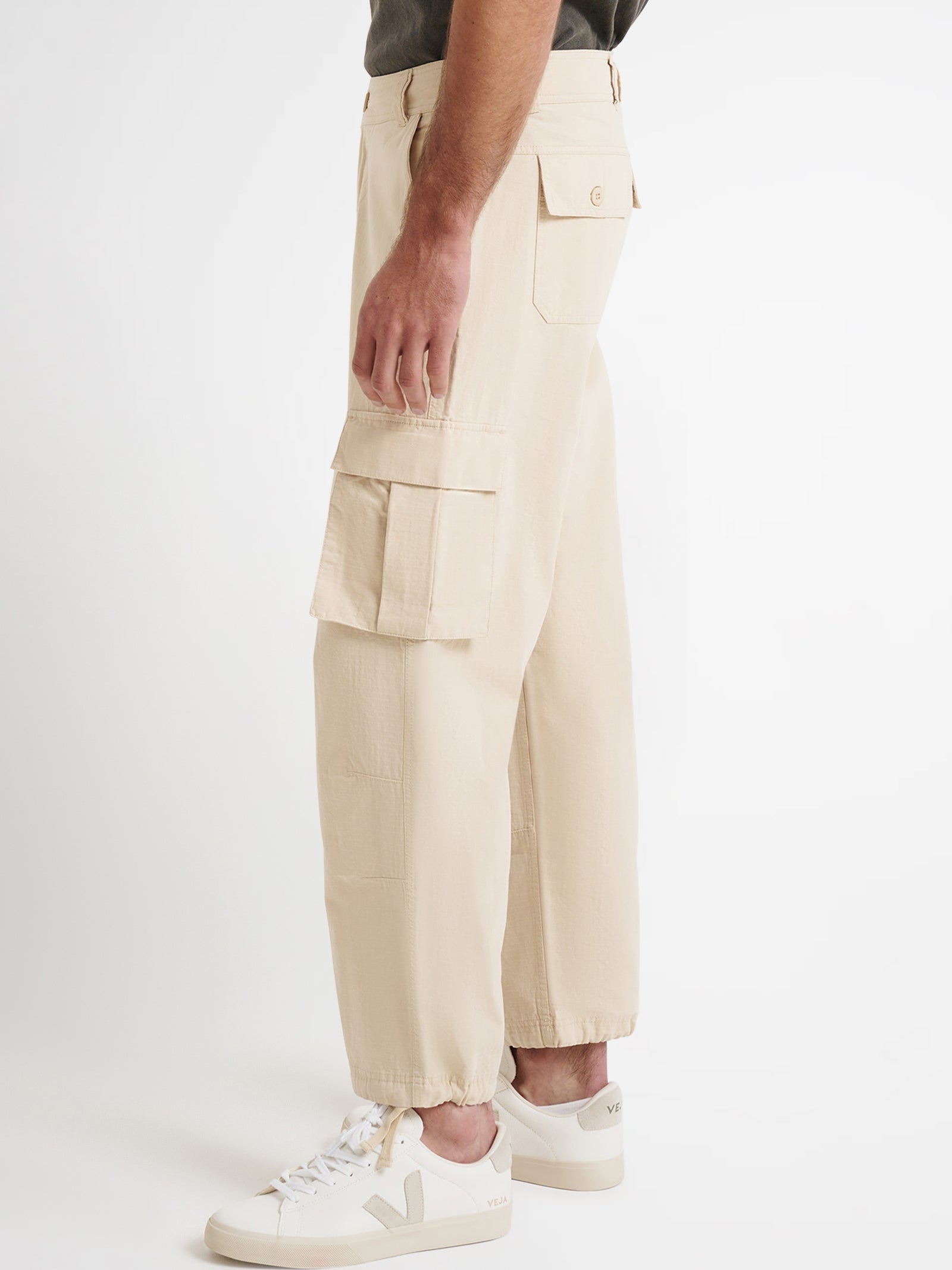 Wyatt Cargo Pants in Ecru