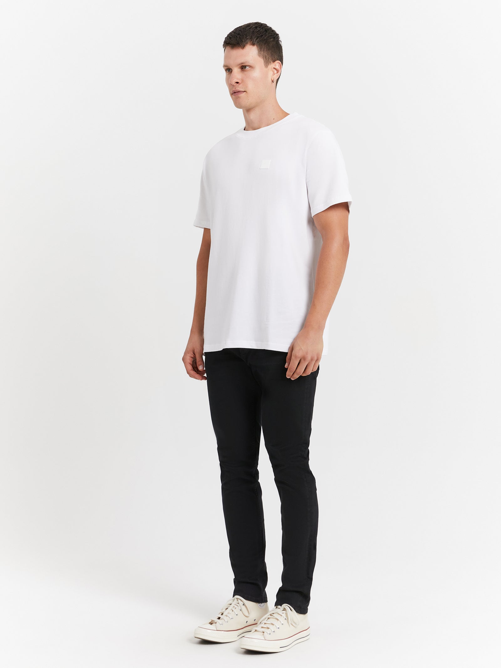 Neuw Premium T-Shirt in White