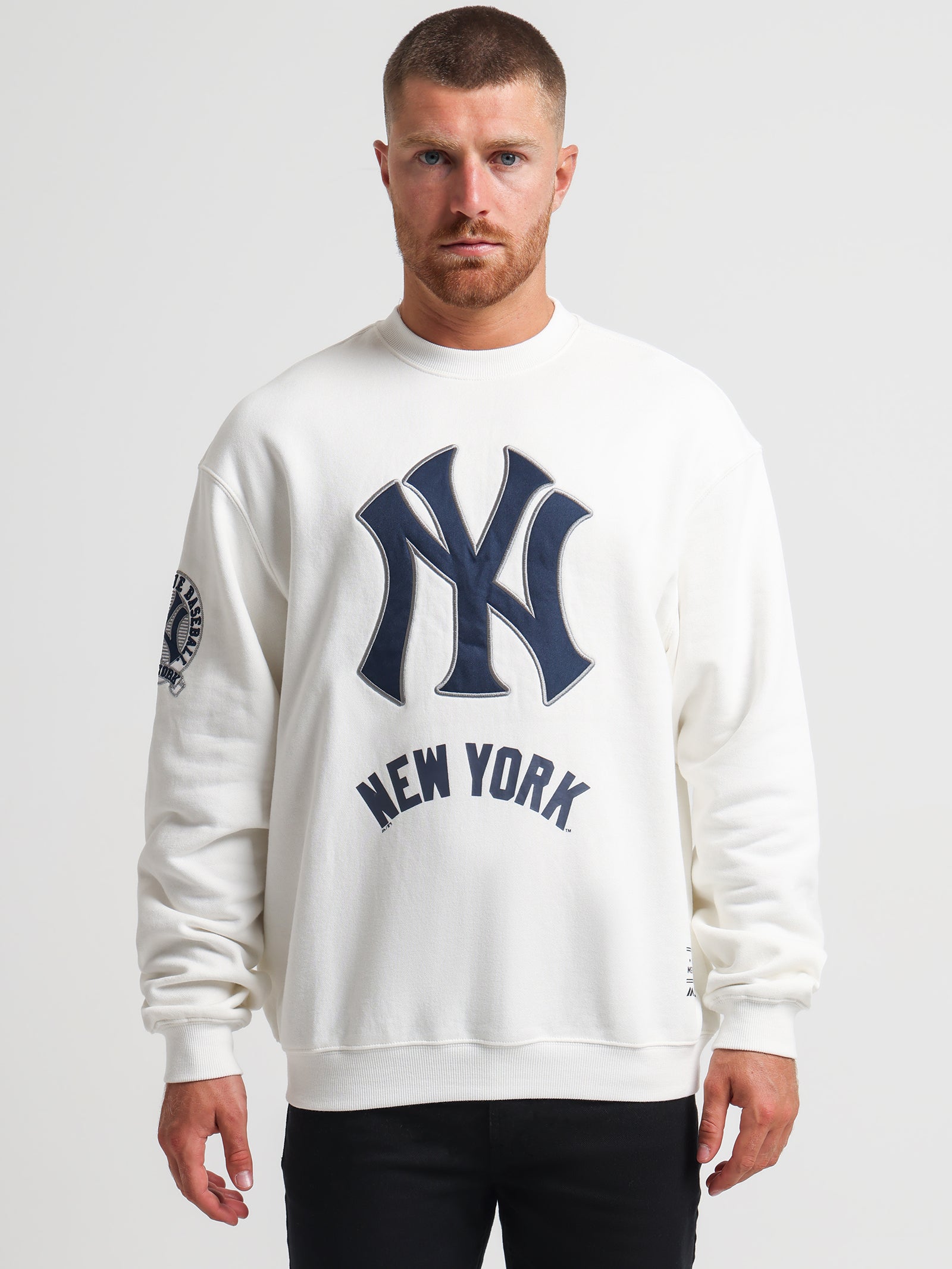 Yankees Athlete Logo Crew in Vintage White