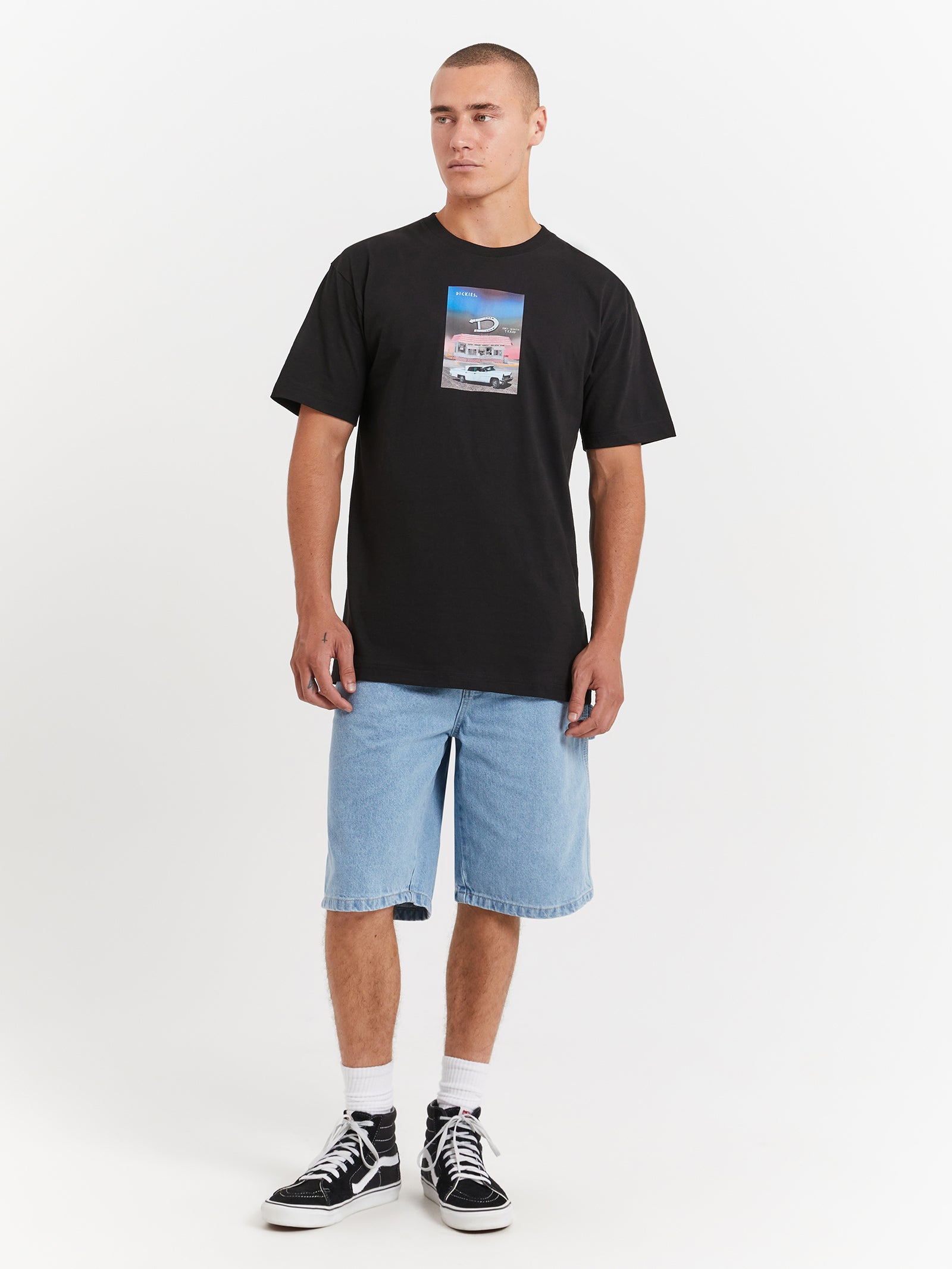 Diner 330 Short Sleeve T-Shirt in Black