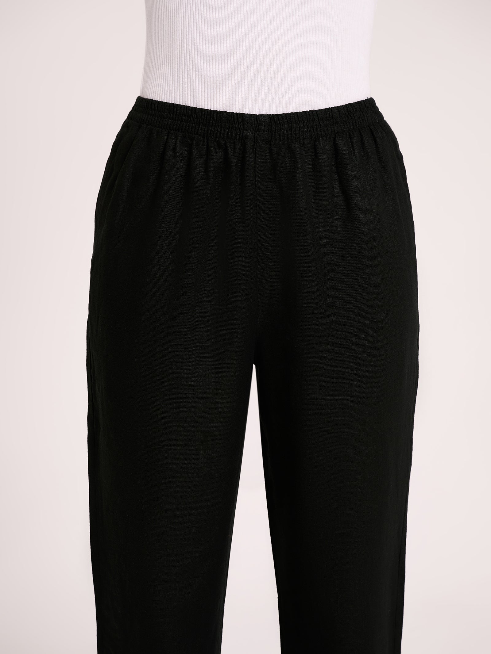 Desi Linen Pants in Black