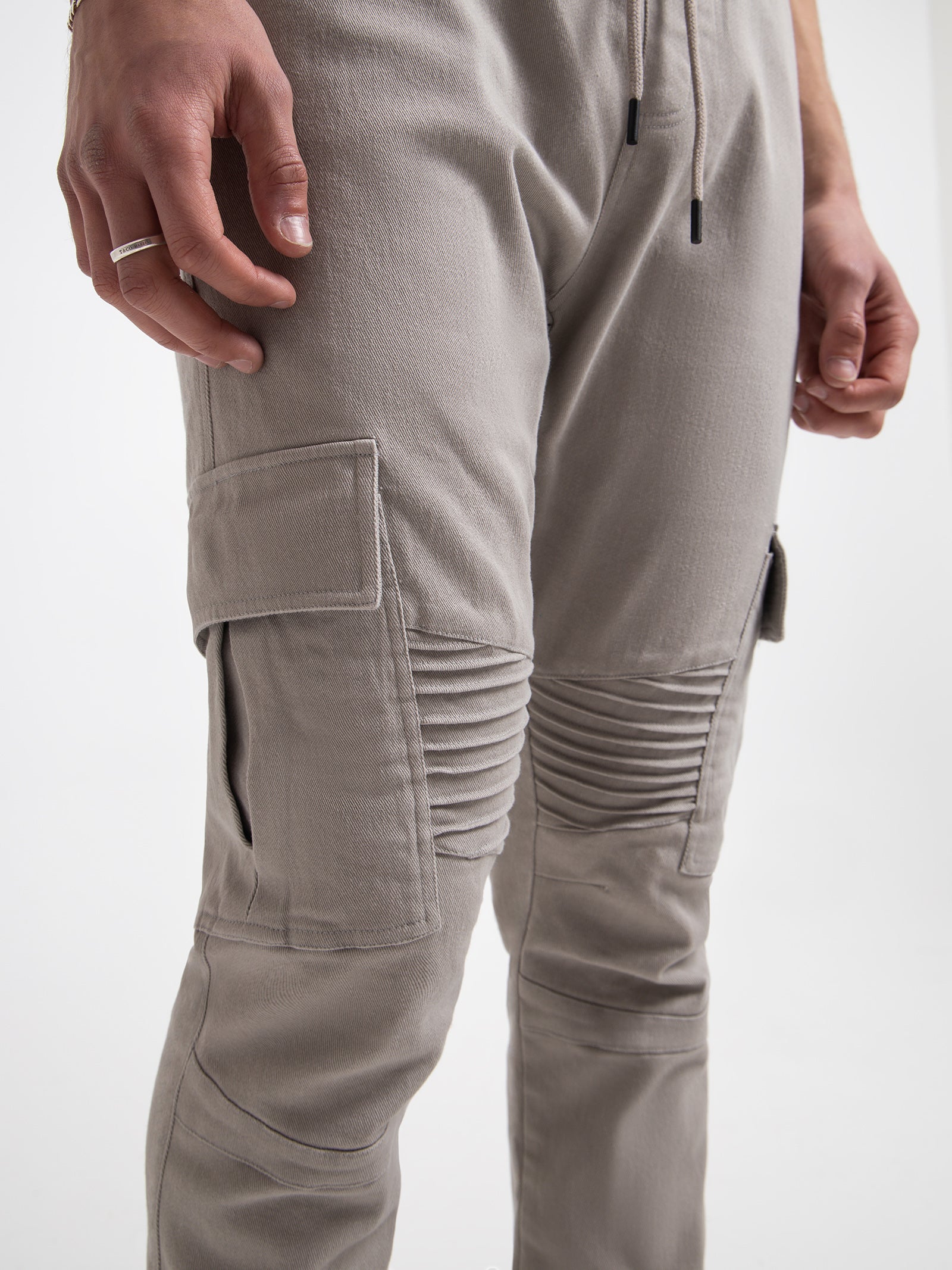 Maverick Joggers in Grey