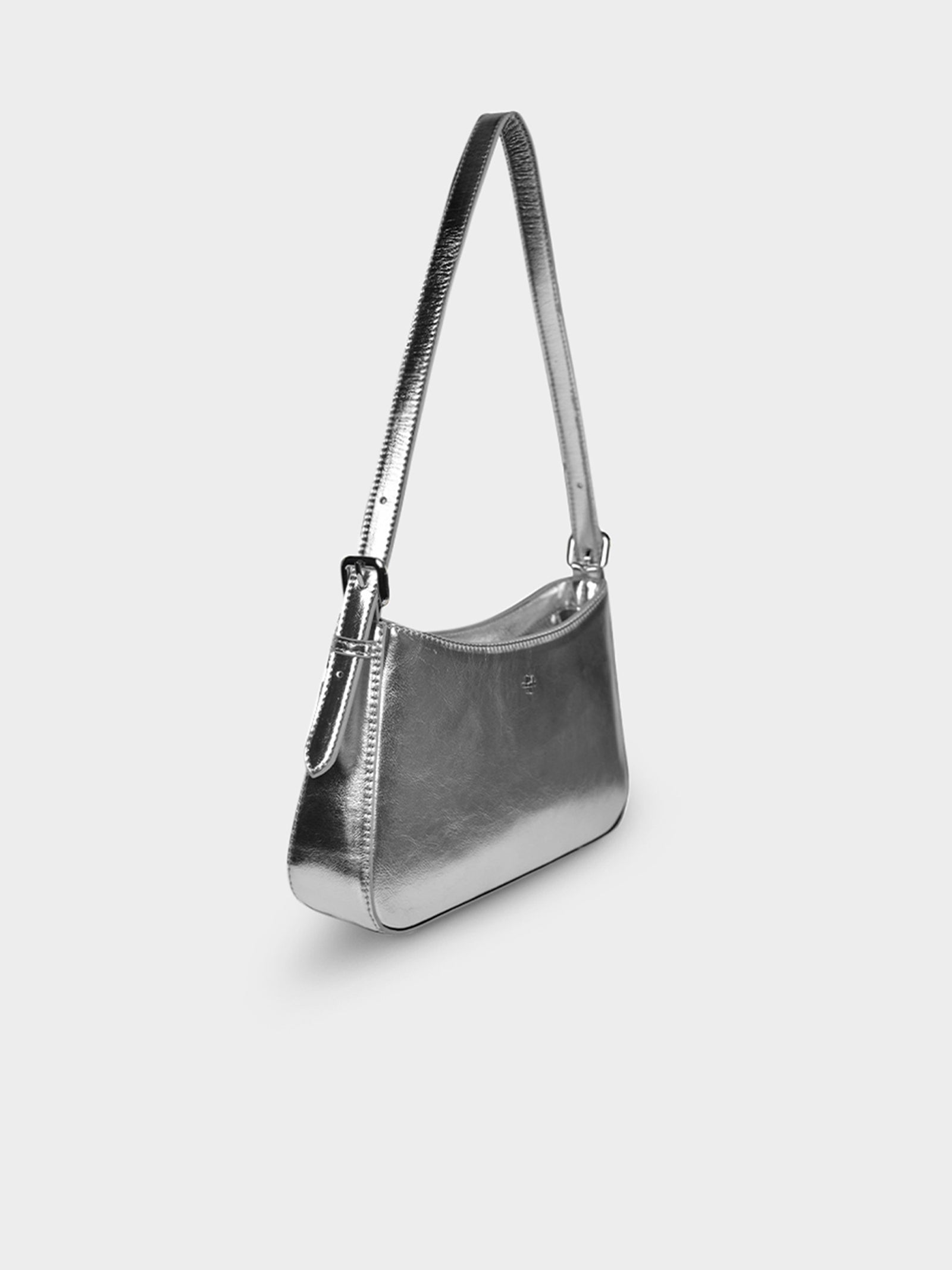 Lilu Metallic Shoulder Bag in Silver