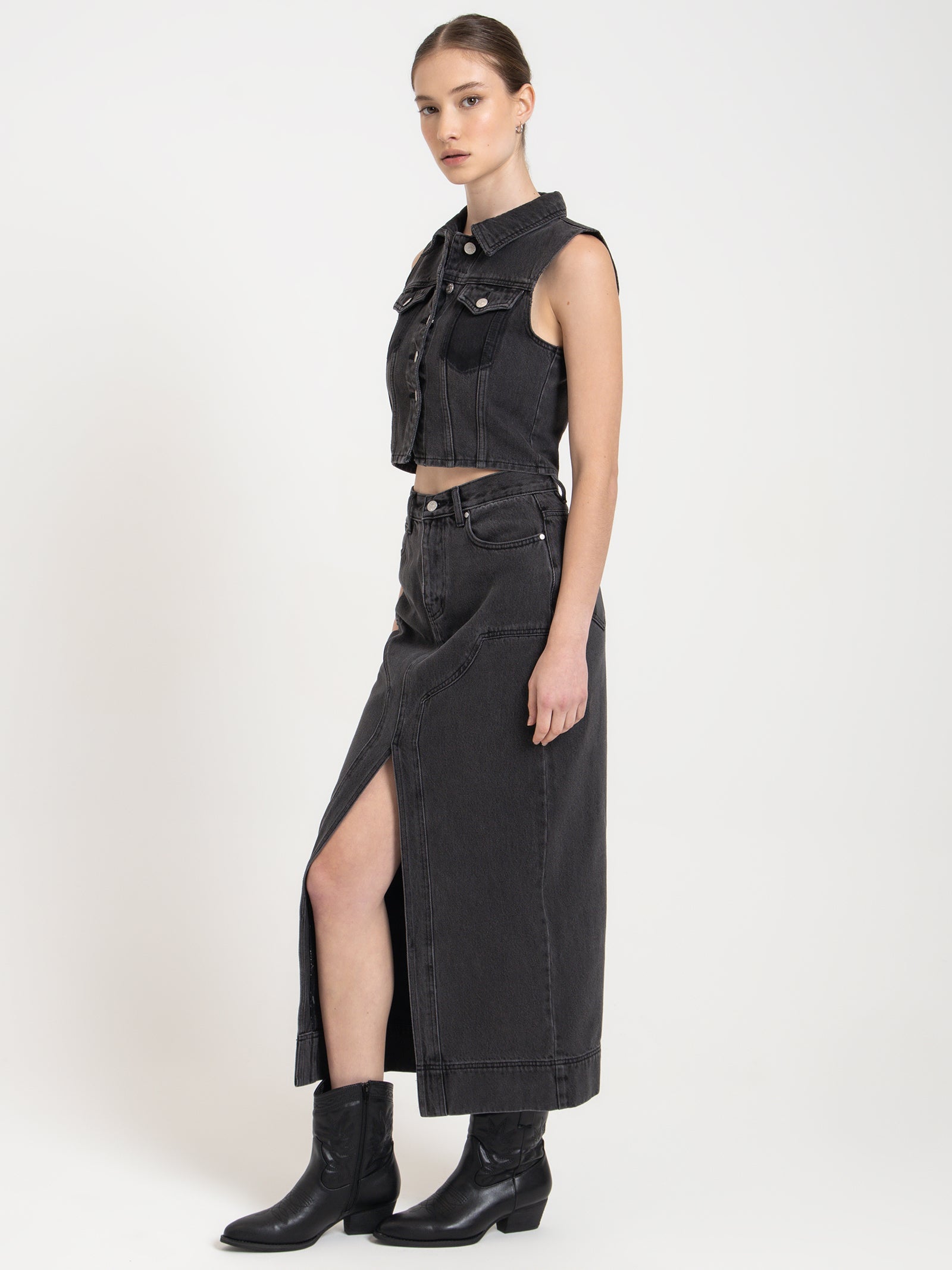 Courtney Maxi Skirt in Nightshadow