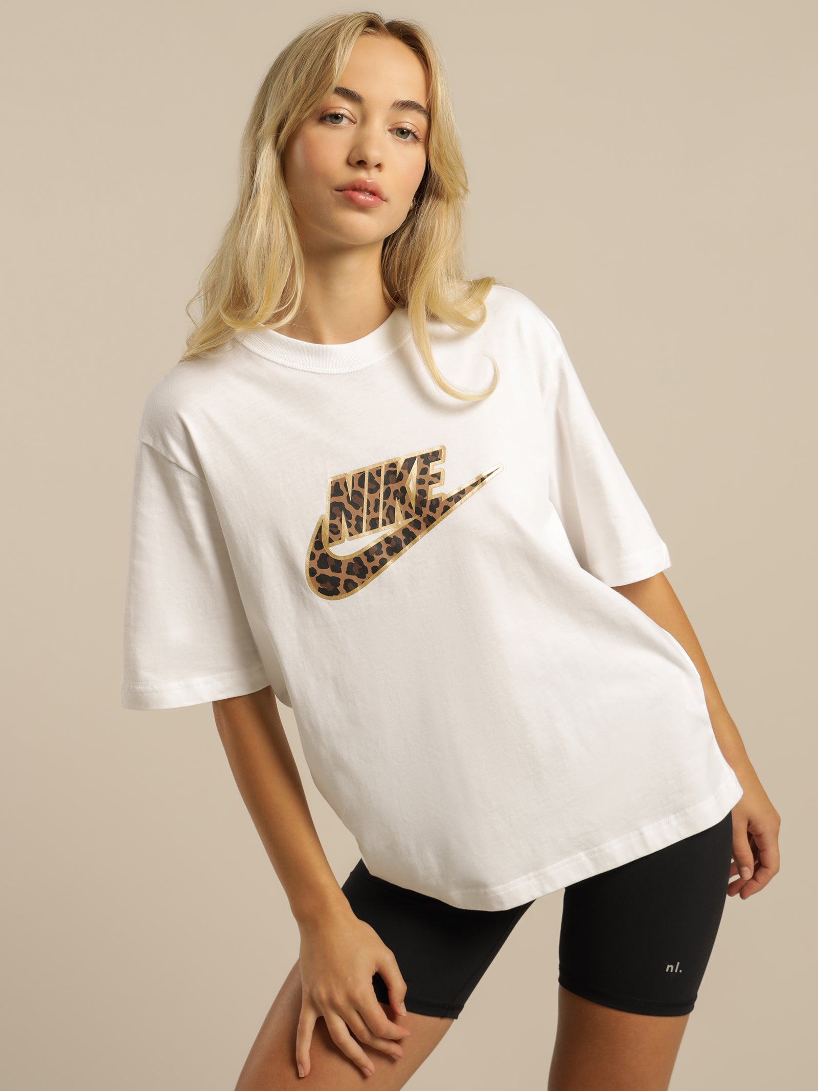 Sportswear T-Shirt Boxy Leopard in White & Metallic Gold