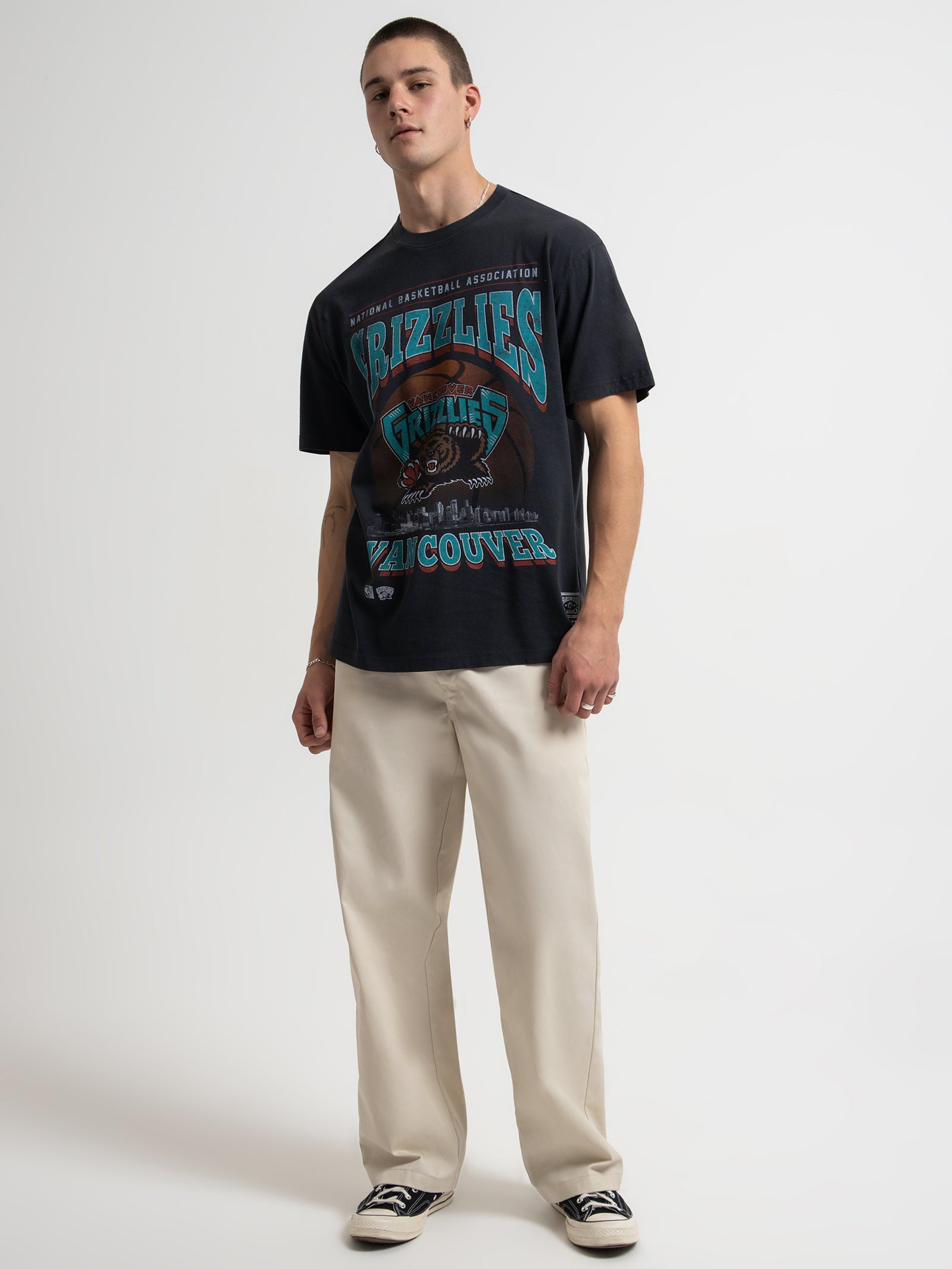 Vancouver Grizzlies Skyline T-Shirt in Faded Black