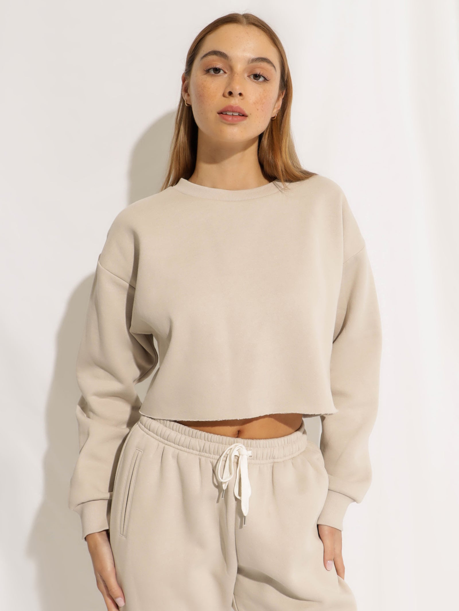 Carter Classic Crop Sweat in Stone