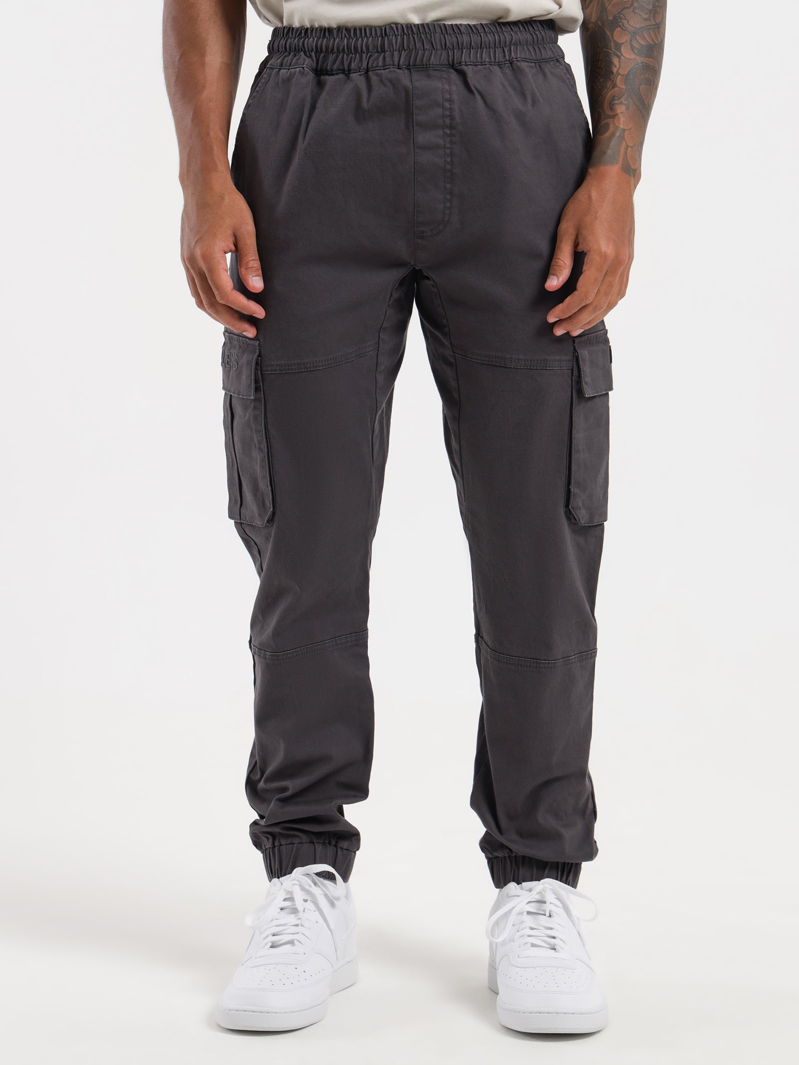 Formation Utility Jogger in Coal