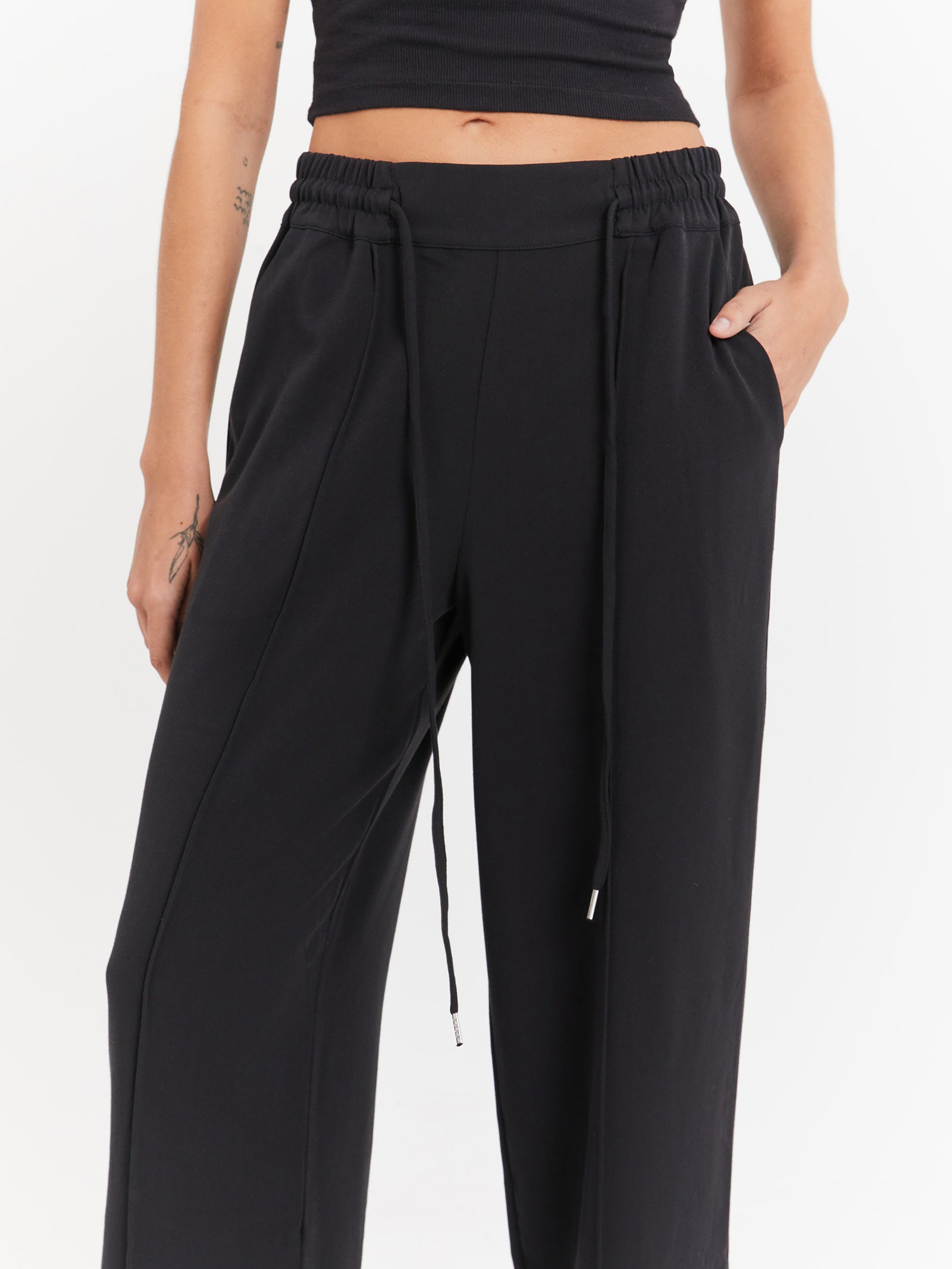 Macy Woven Pants in Black