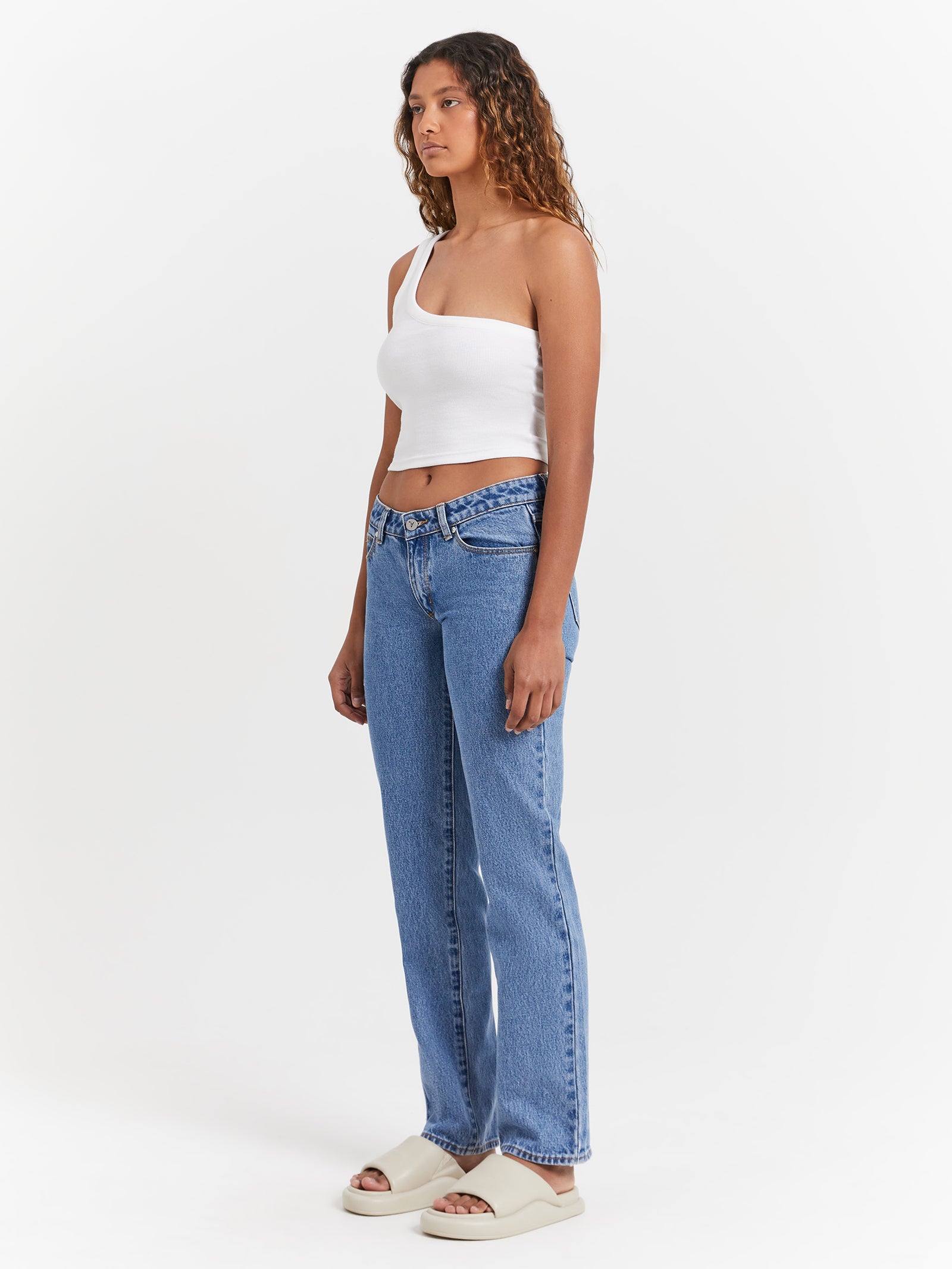 99 Low Straight Jeans in Katie Organic