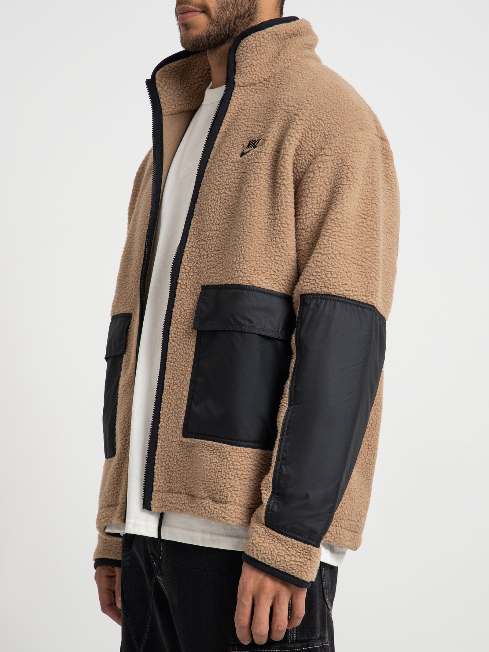 Sportswear Sherpa Jacket in Driftwood & Black