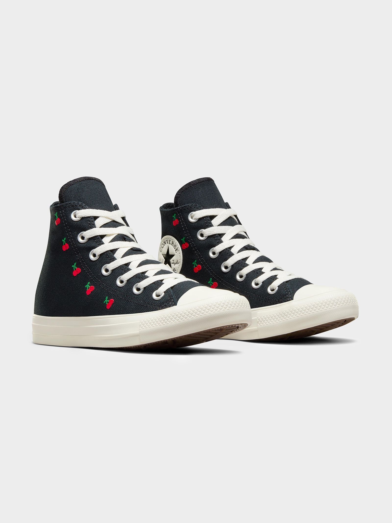 Womens Chuck Taylor Cherry Sneaker