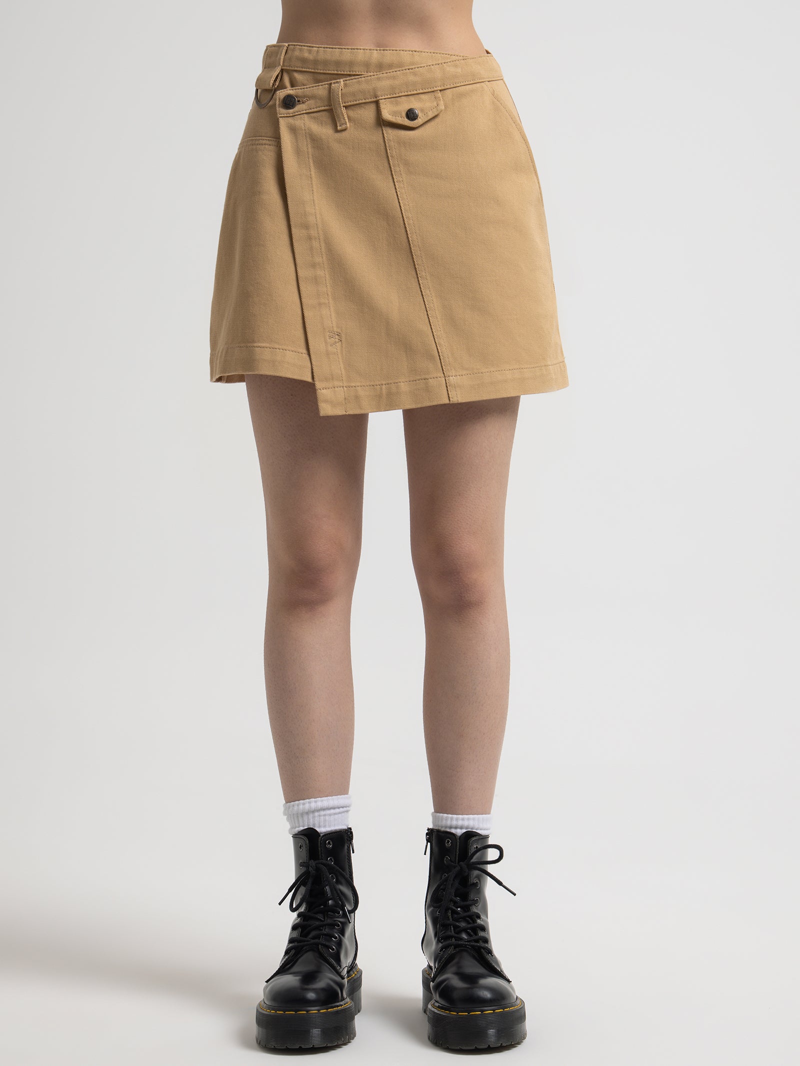 Kommand Cargo Skirt in Caramel