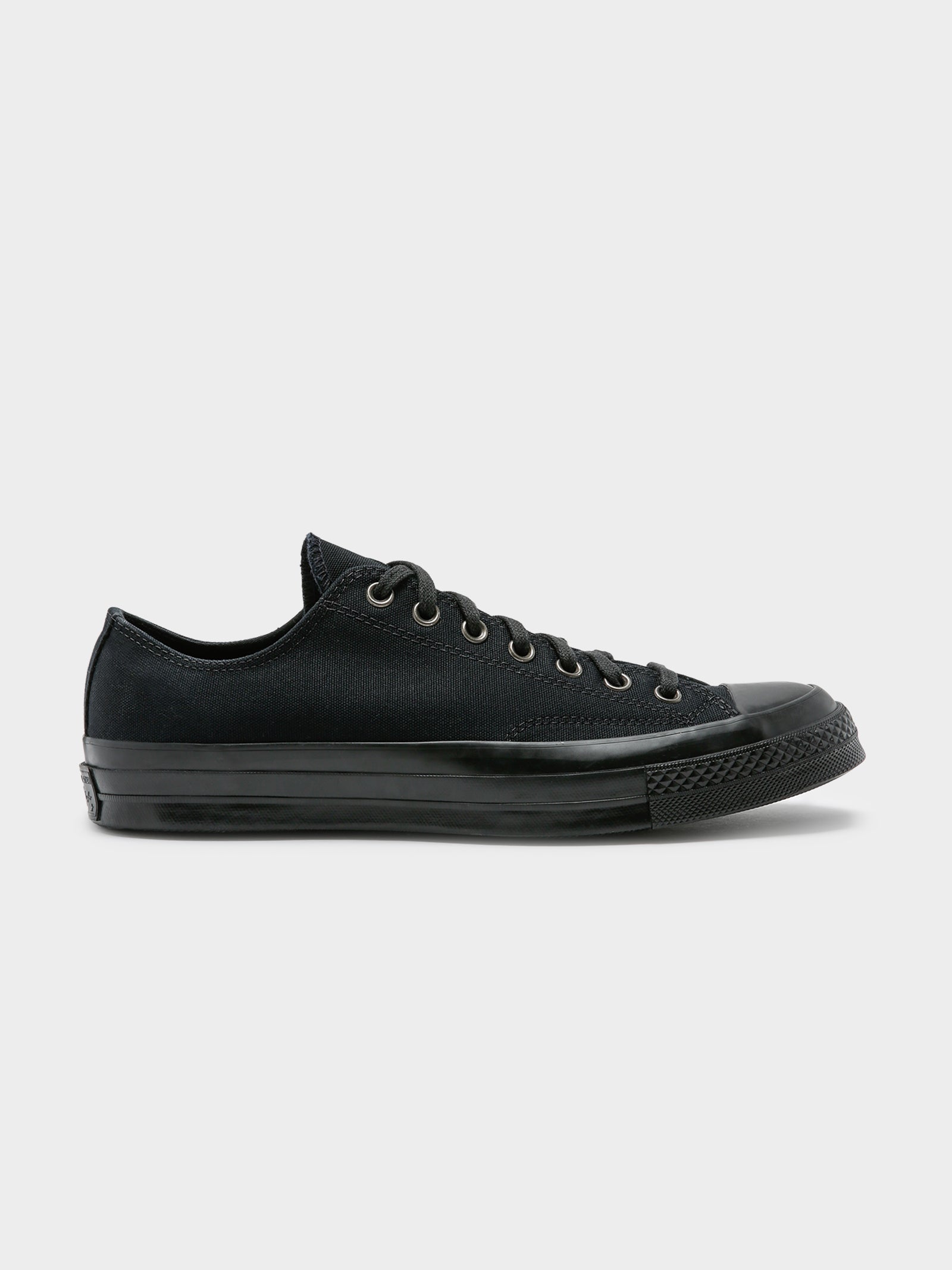 Unisex Chuck 70 Low Top Sneakers in Ox Vintage Black