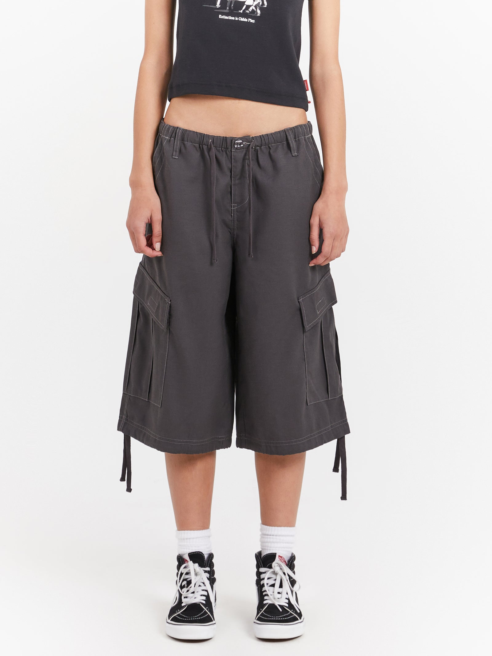 Recreation Cargo Shorts in Dark Charcoal