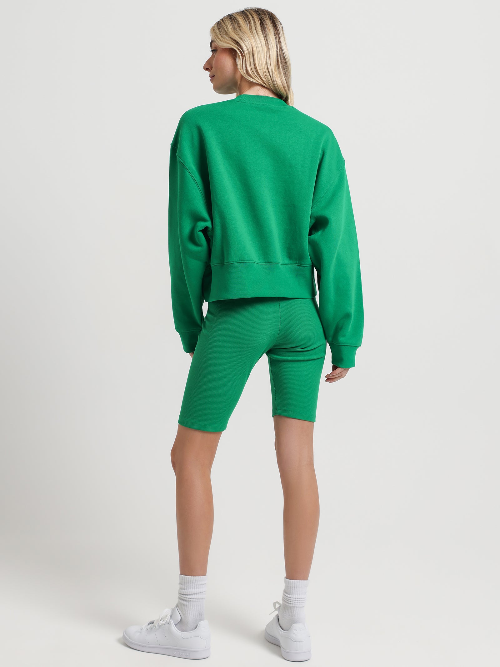 Adicolor Essentials Sweatshirt in Green