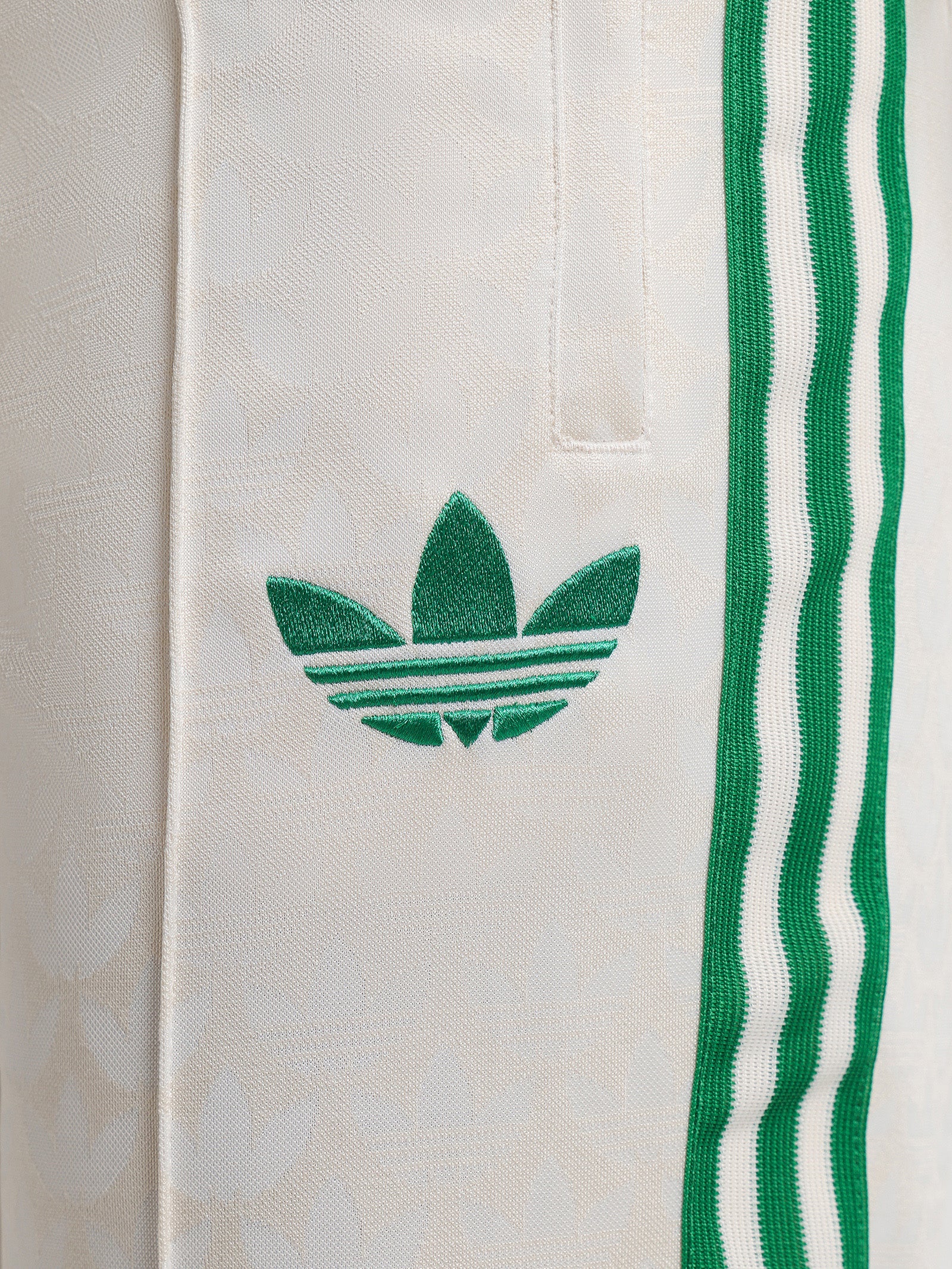 Poly Trackpants in White