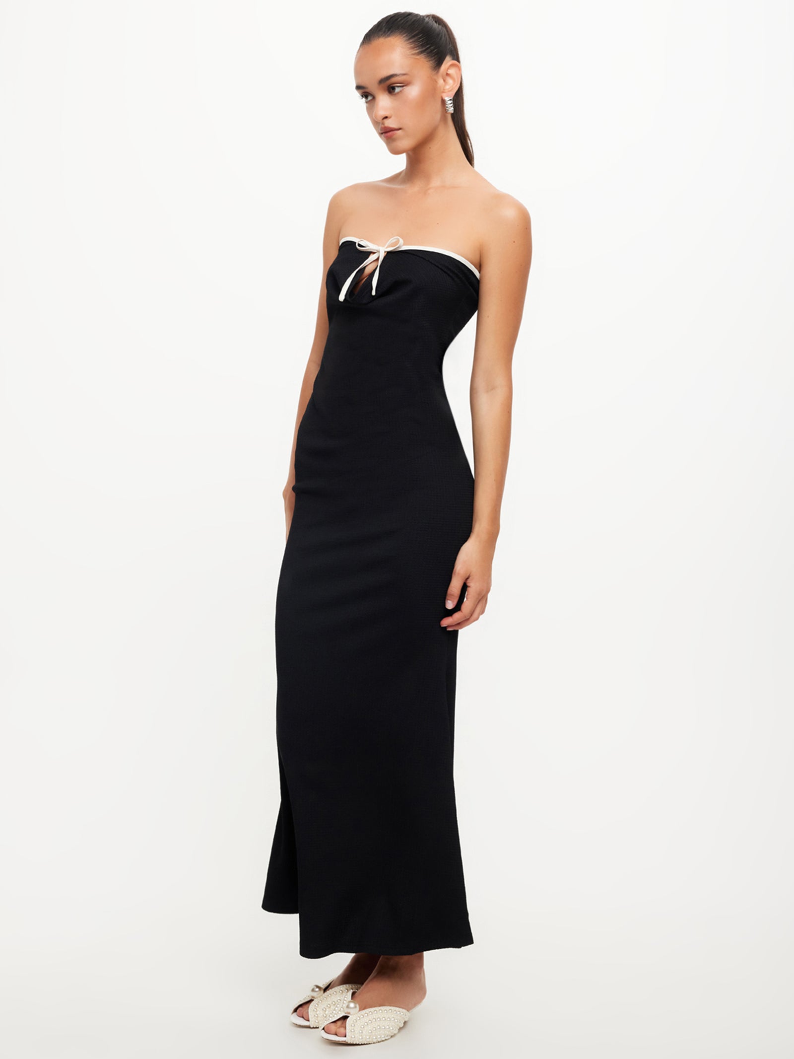 Illuminating Maxi Dress in Onyx