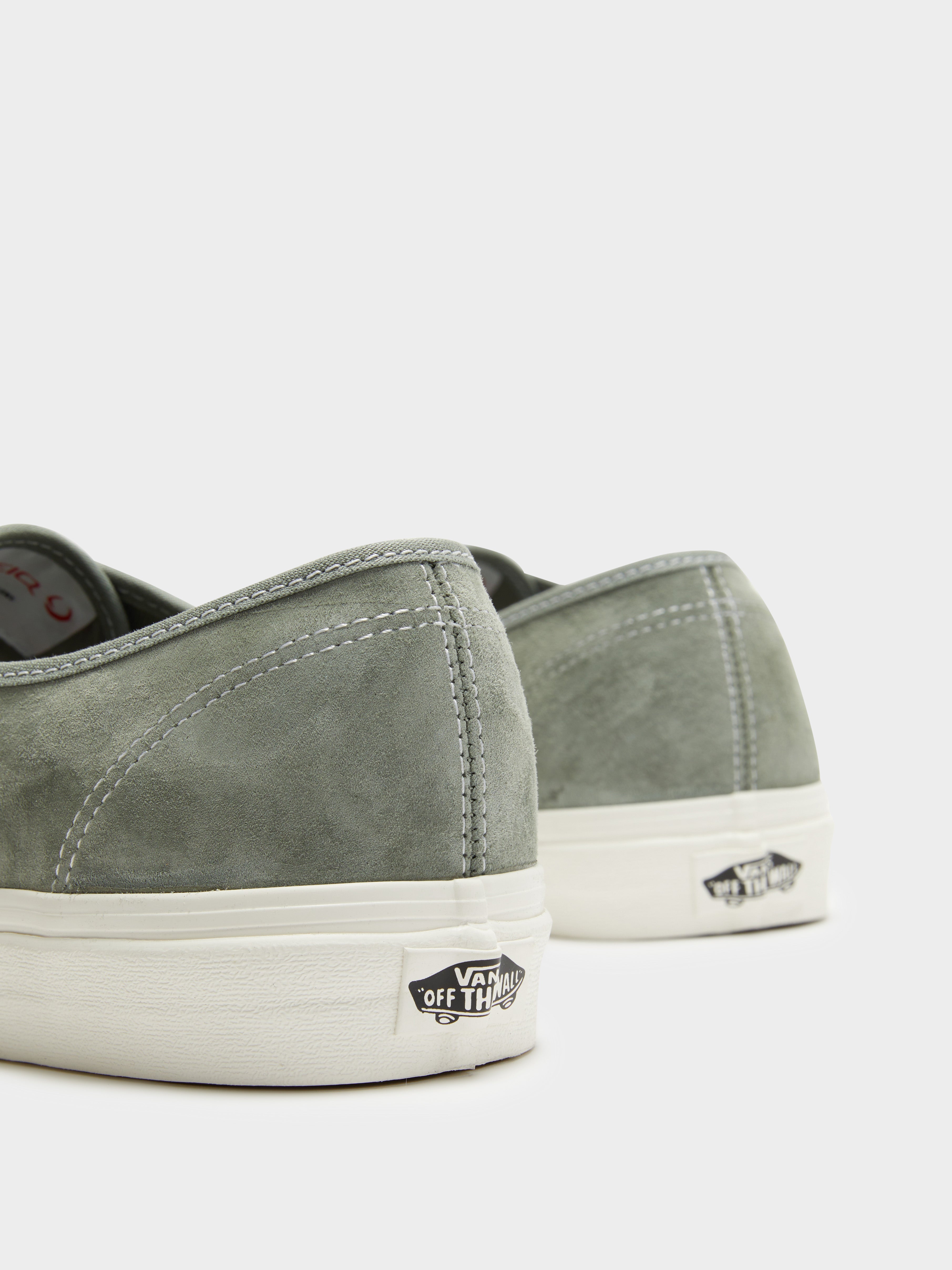 Unisex Authentic Pig Suede Sneakers in Green Suede Shadow