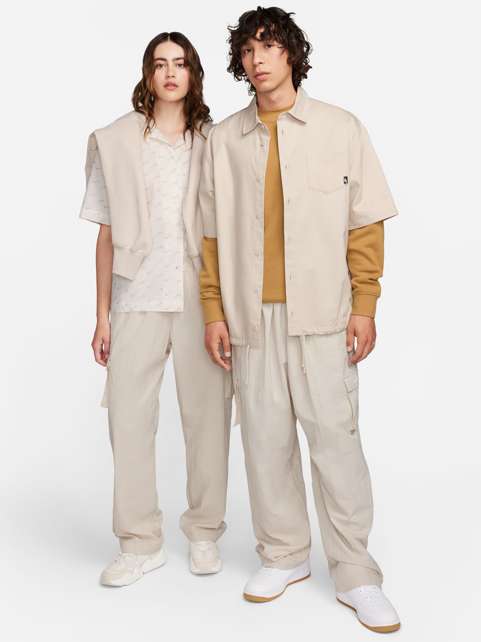 Essential High Rise Woven Cargo Pants in Light Orewood Brown Sail