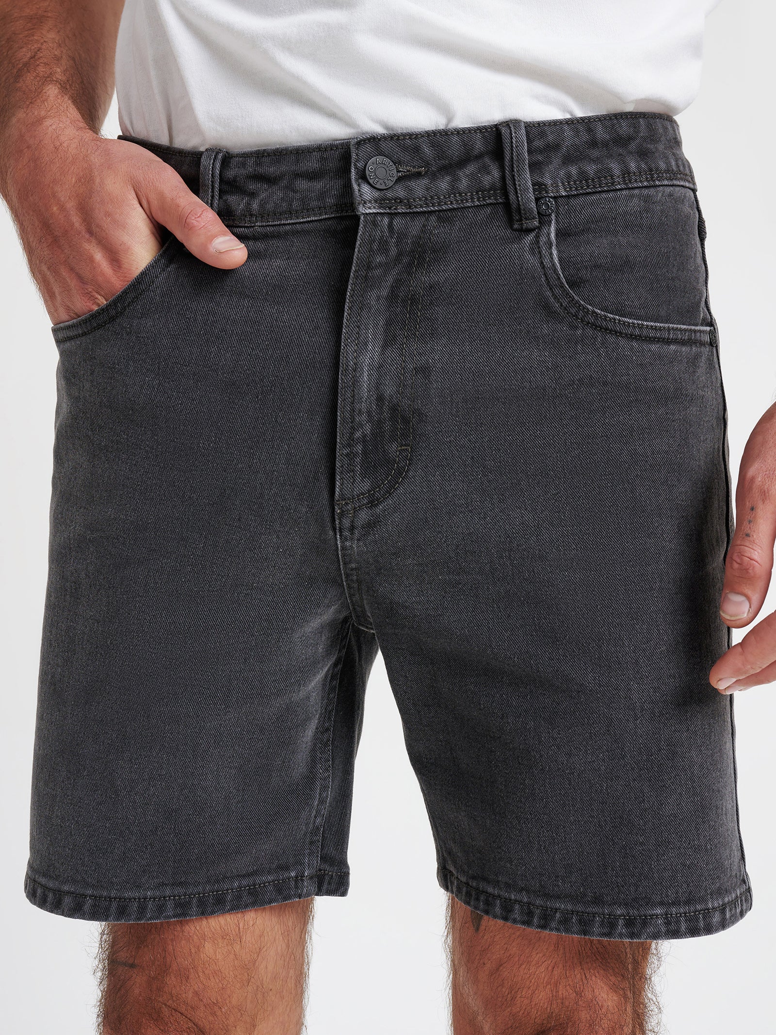 Colt Relaxed Denim Shorts in Vintage Black