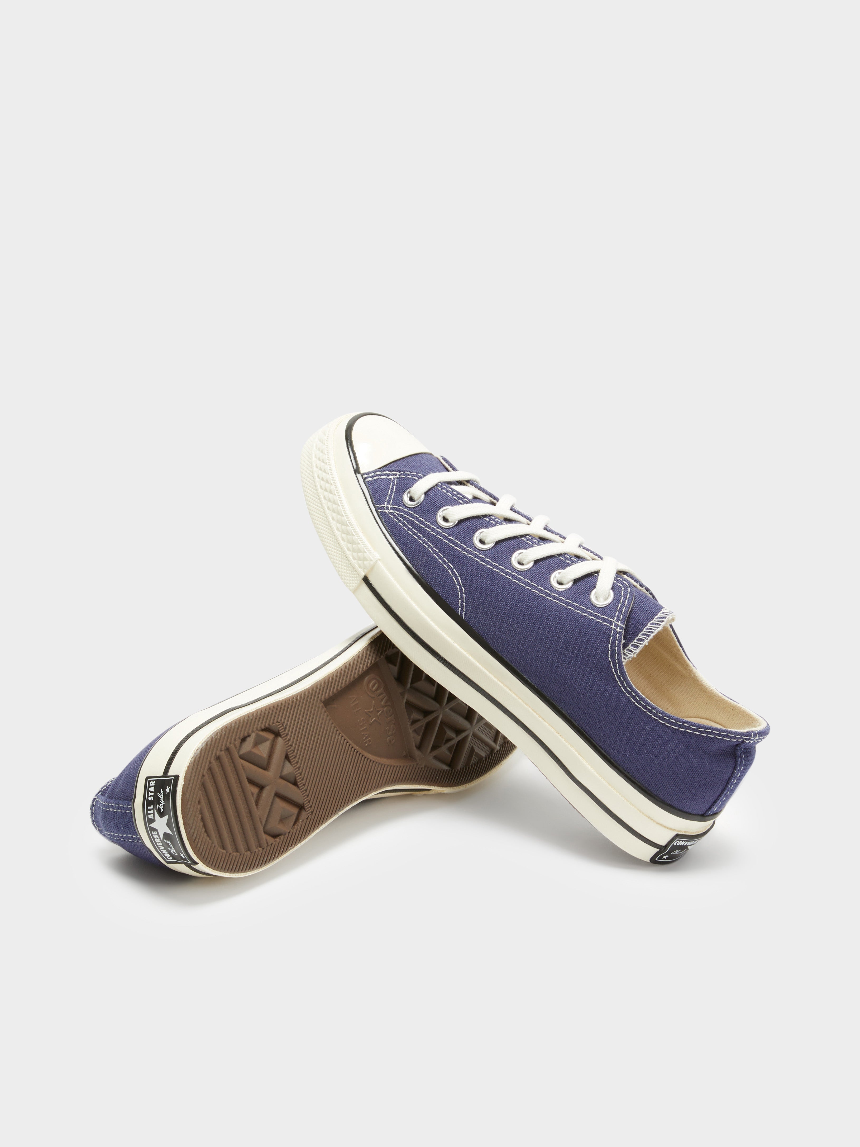 Unisex Chuck Taylor All Star Classic Low Top Sneakers in Blue