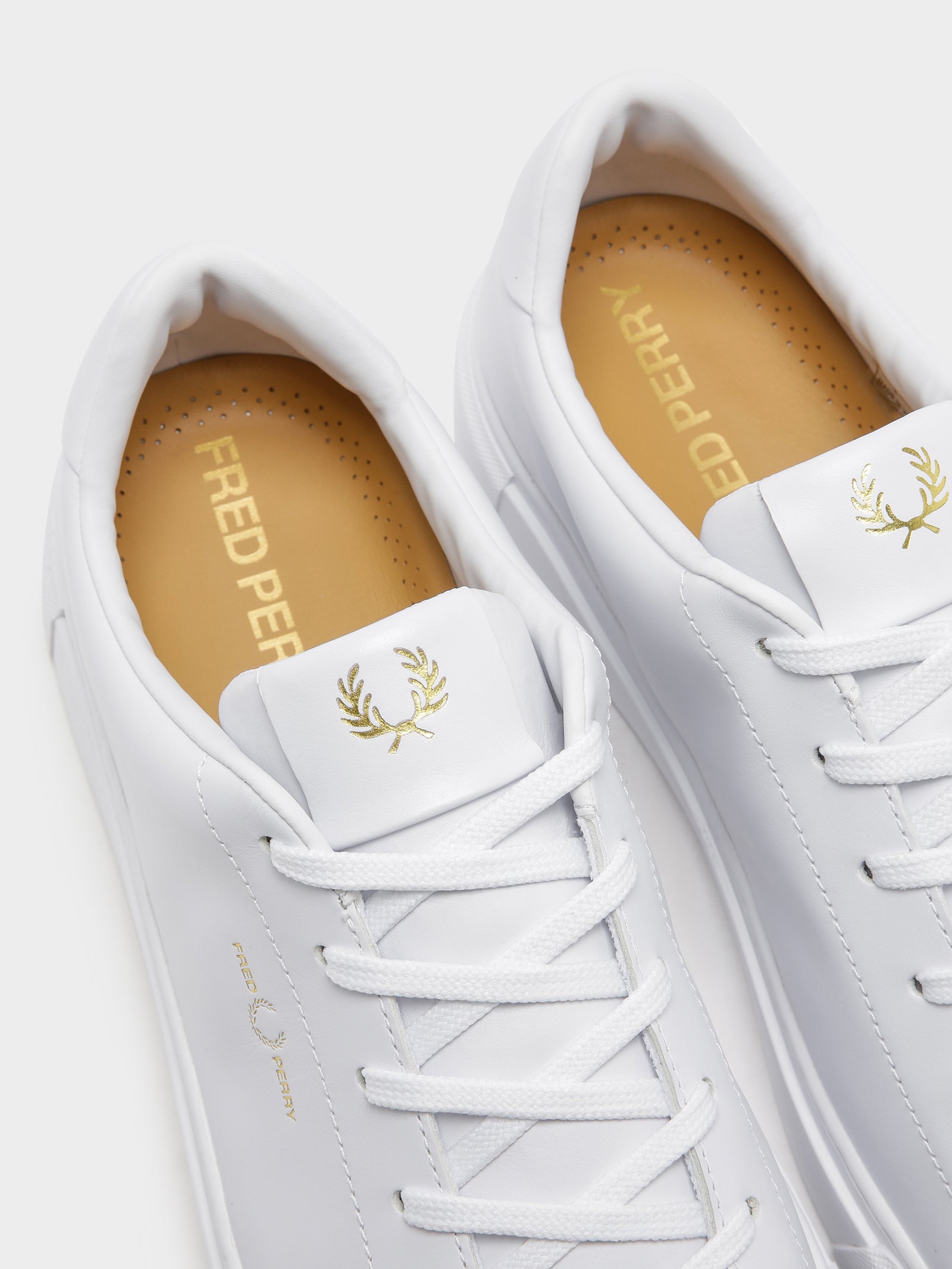 Mens B71 Sneakers in White & Gold