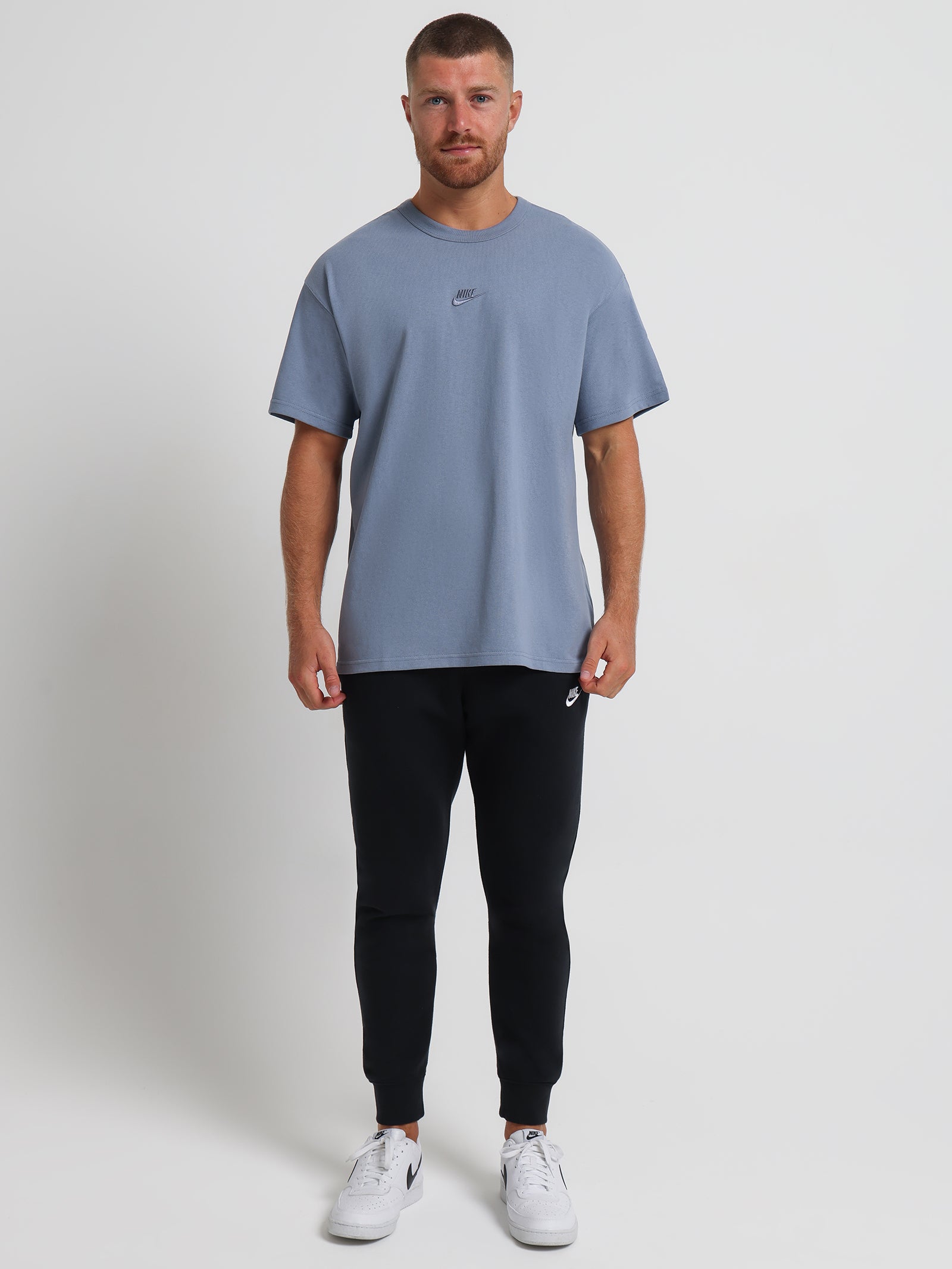 Sportswear Premium Essentials Sustainable in Ashen Slate