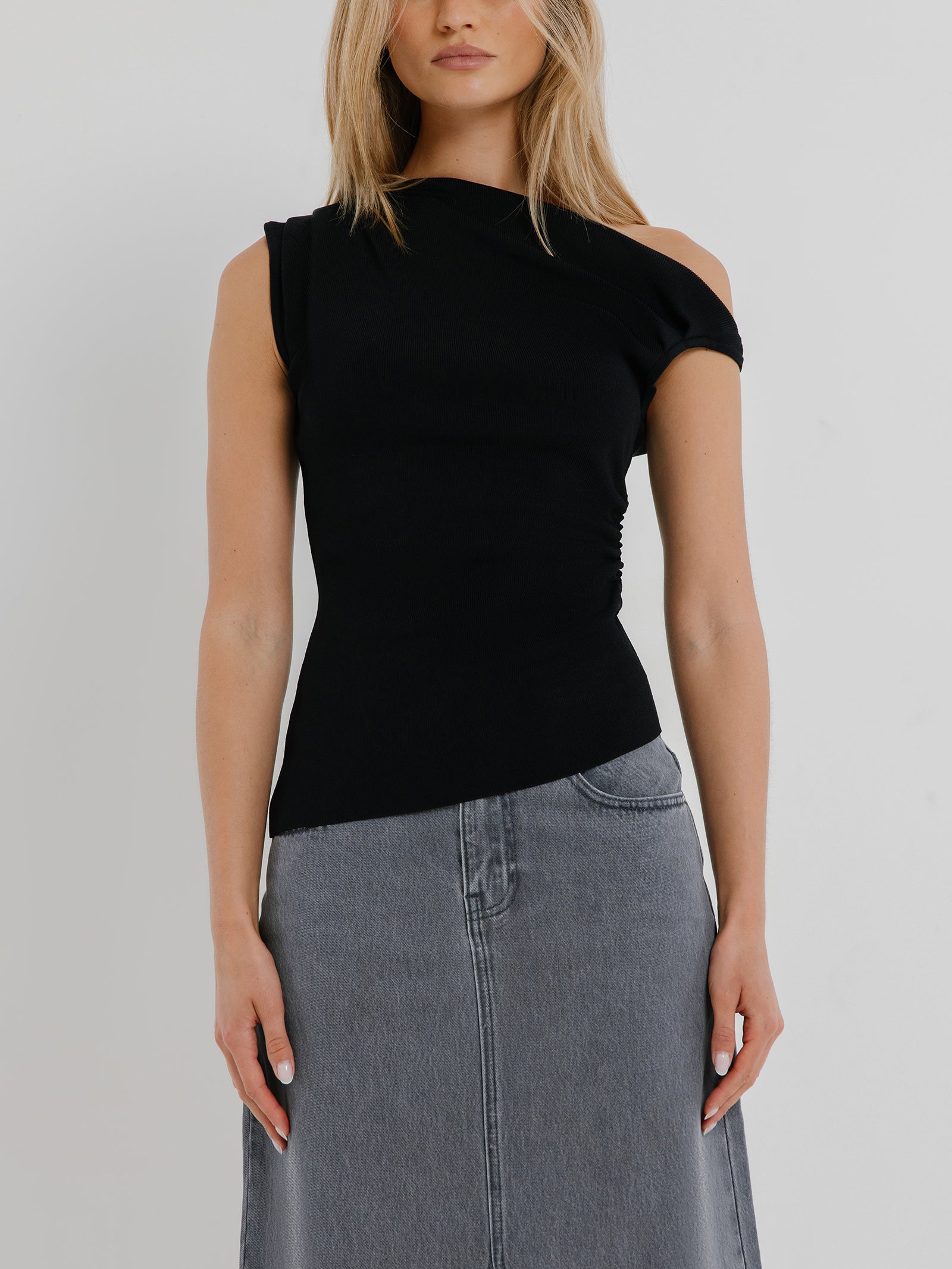 Lia Asymmetrical Top - Black