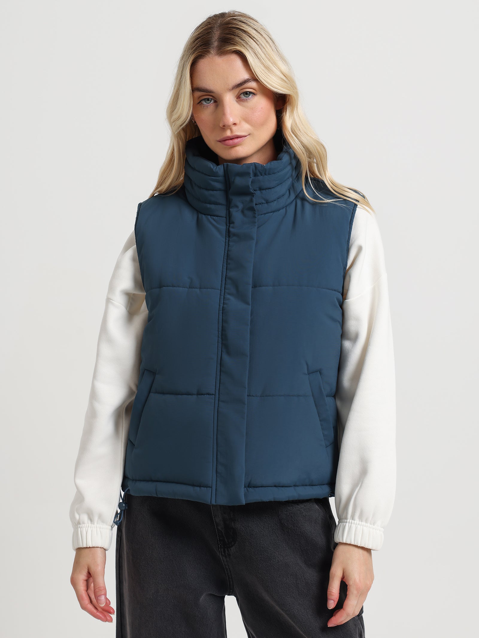 Asher Puffer Vest in Petrol