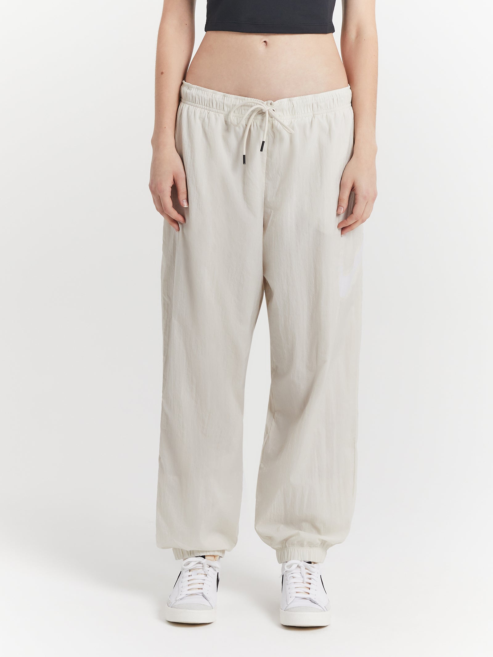 Sportswear Essentials Mid Rise Pants in Lt Orewood