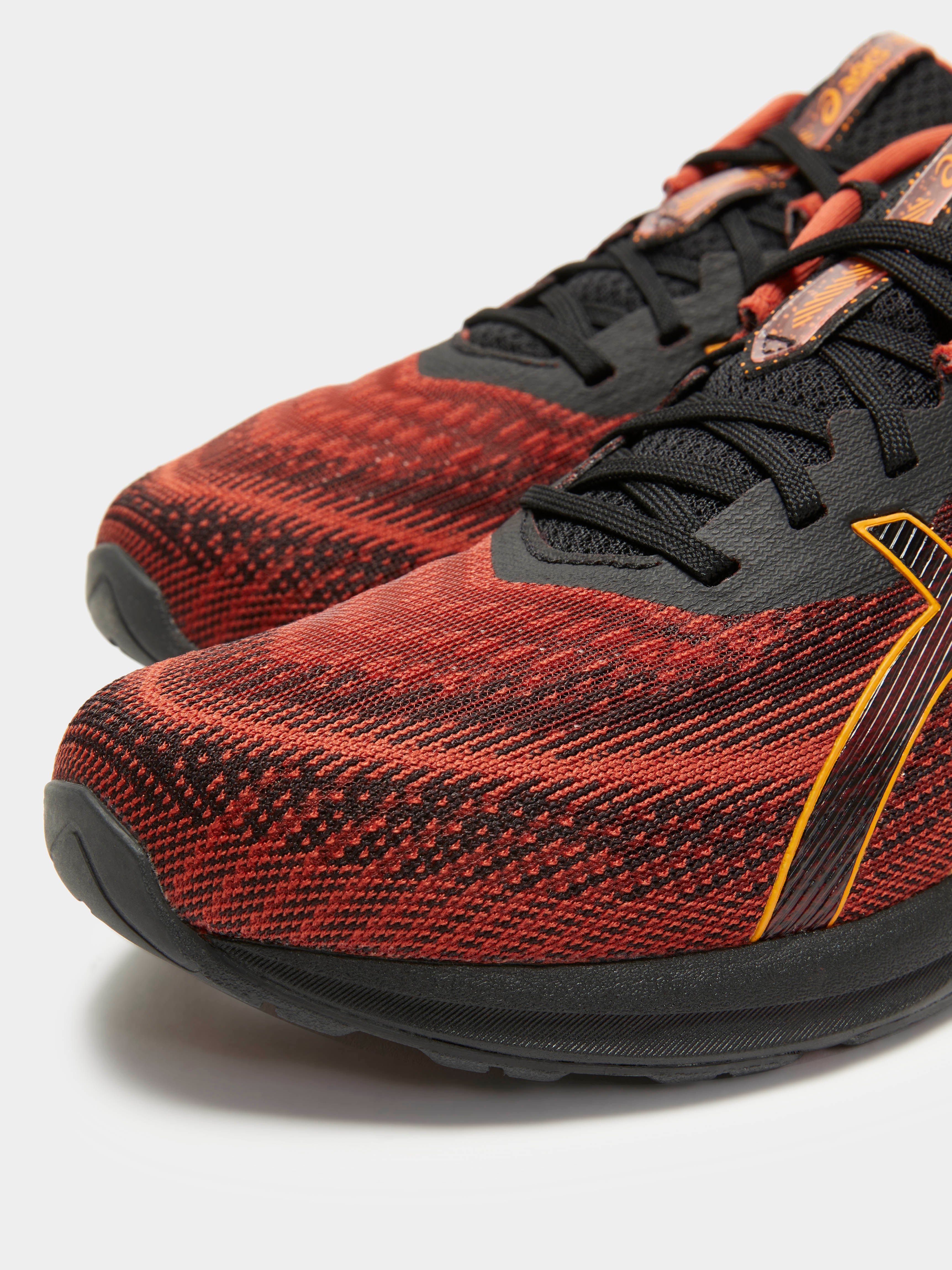 Mens Gel Quantum 180 VII Runners in Black & Red