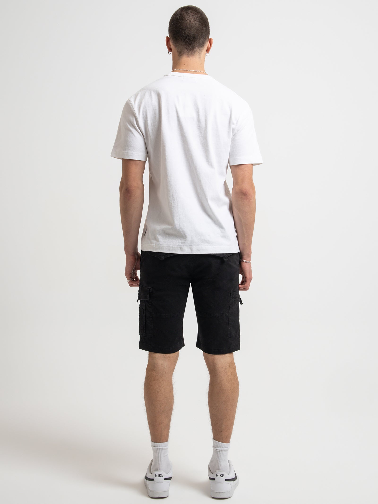 Leon Cargo Shorts in Black